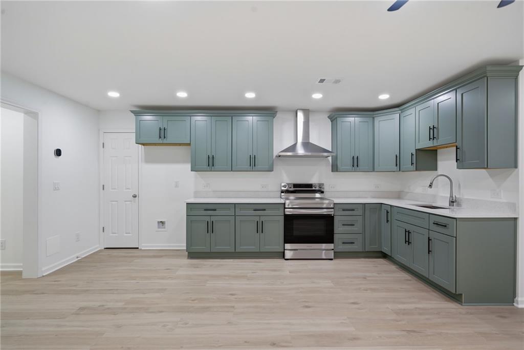 Cumming, Georgia, 30028, United States, 6 Bedrooms Bedrooms, ,6 BathroomsBathrooms,Residential,For Sale,2034484