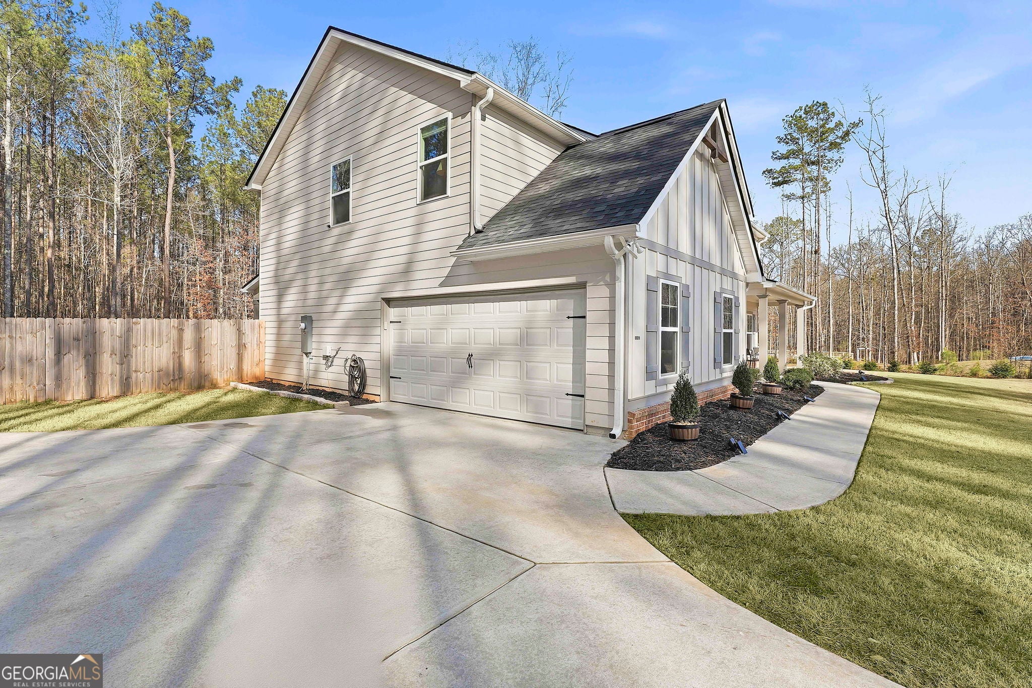 Moreland, Georgia, 30259, United States, 4 Bedrooms Bedrooms, ,3 BathroomsBathrooms,Residential,For Sale,2017822