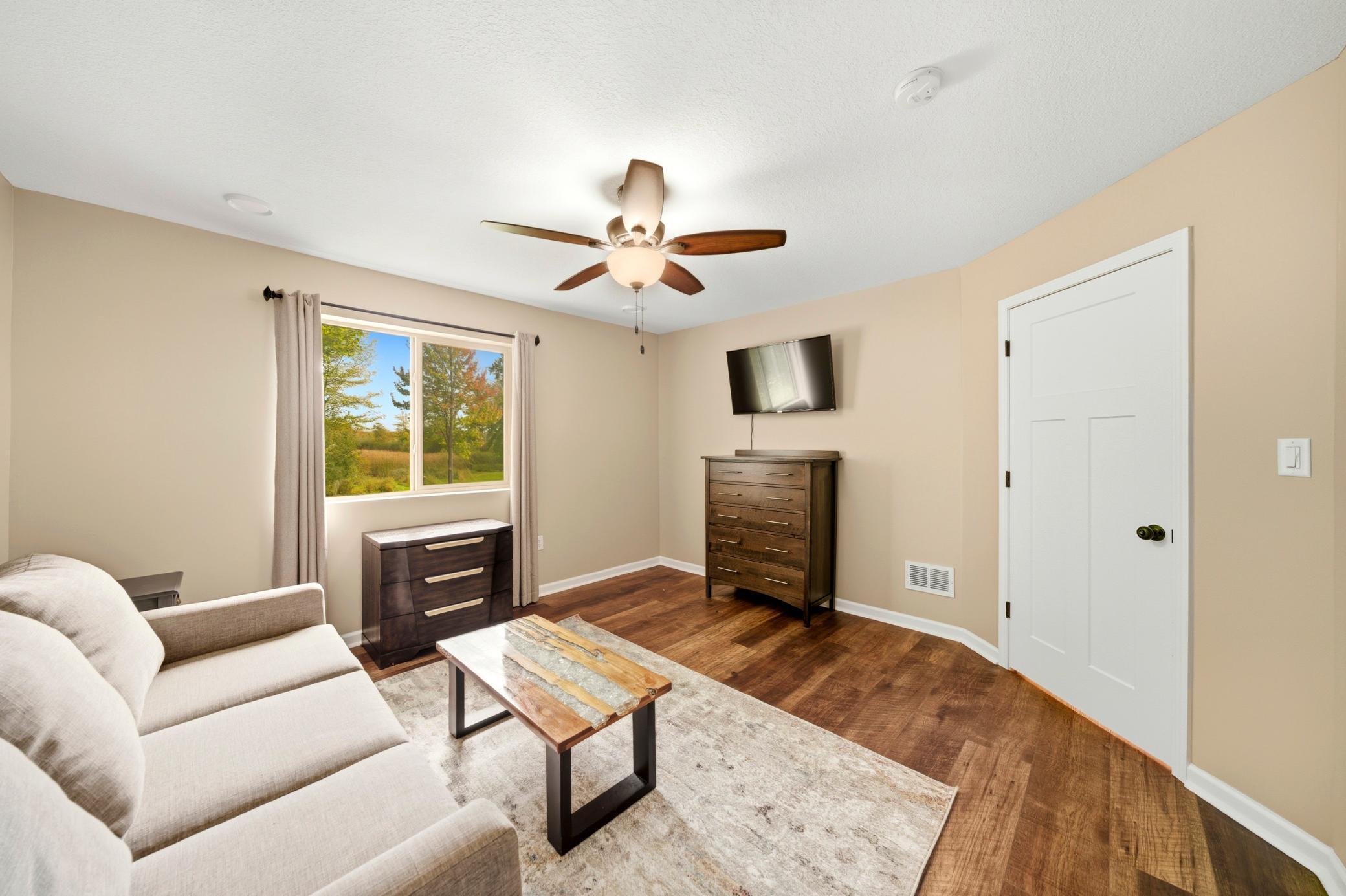 Cambridge, Minnesota, 55008, United States, 4 Bedrooms Bedrooms, ,1 BathroomBathrooms,Residential,For Sale,1963119