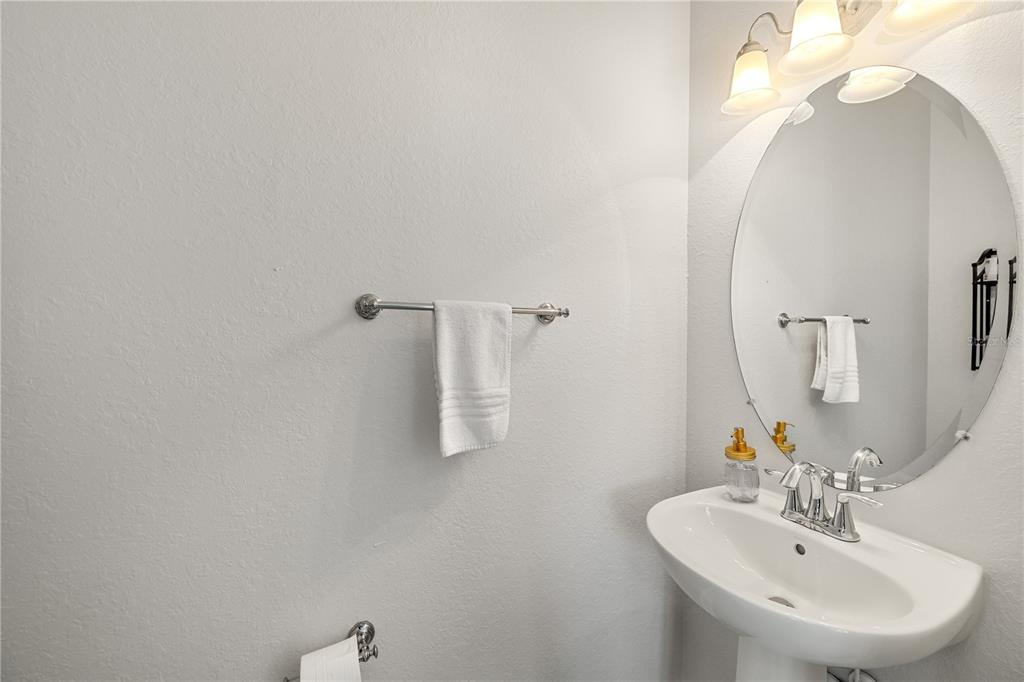Bradenton, Florida, 34212, United States, 4 Bedrooms Bedrooms, ,4 BathroomsBathrooms,Residential,For Sale,1721021