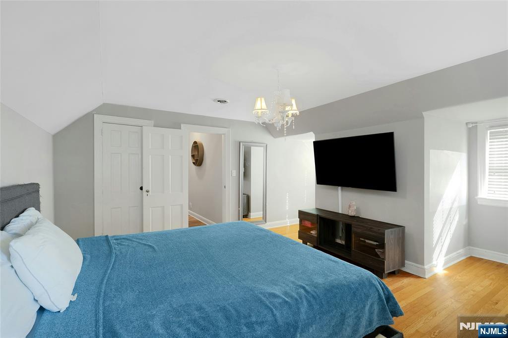 Ridgefield, New Jersey, 07657, United States, 4 Bedrooms Bedrooms, ,3 BathroomsBathrooms,Residential,For Sale,1991908