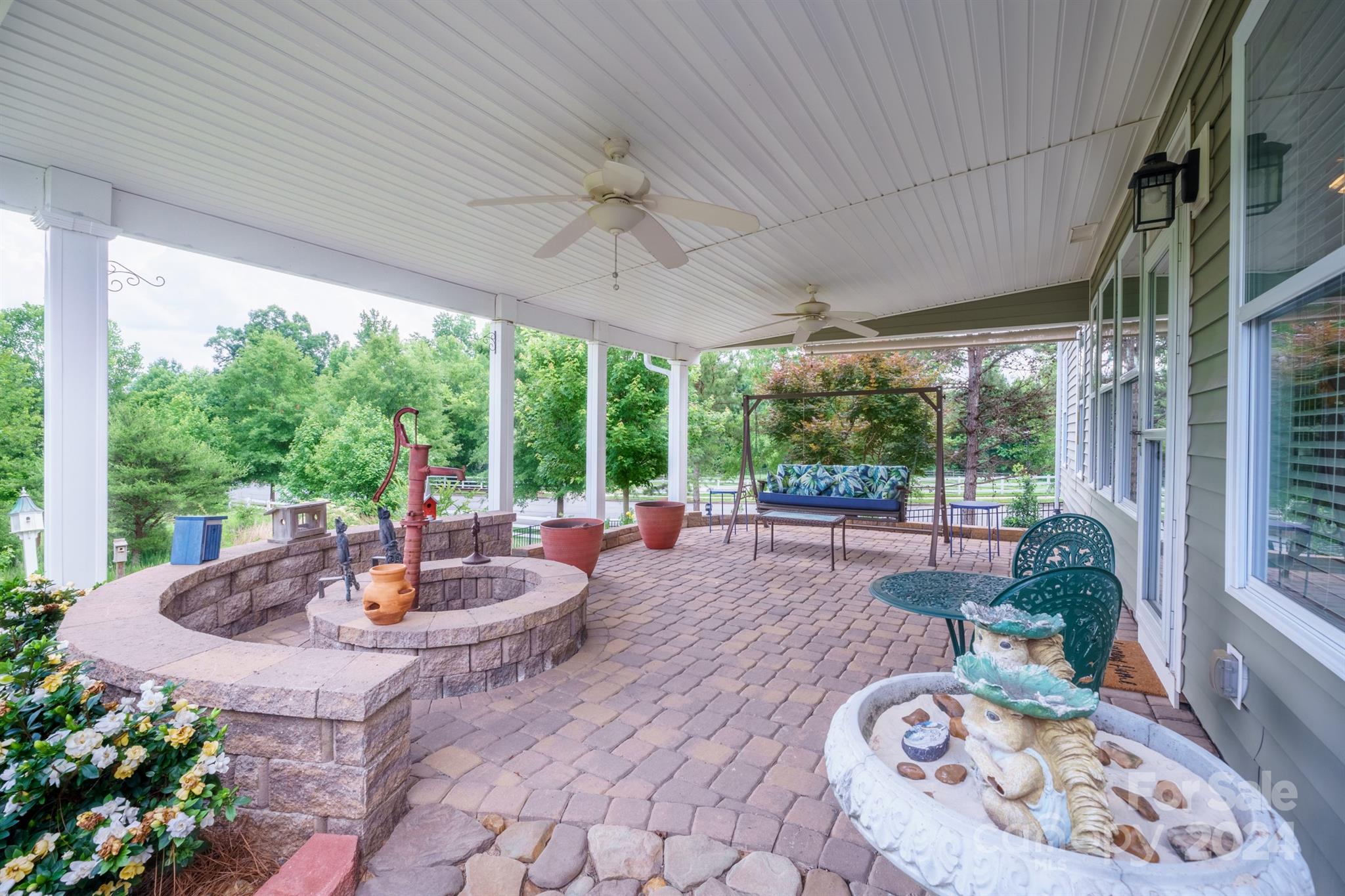 3406 Streamside Drive, Davidson, North Carolina, 28036, United States, 4 Bedrooms Bedrooms, ,3 BathroomsBathrooms,Residential,For Sale,3406 Streamside Drive,1628447