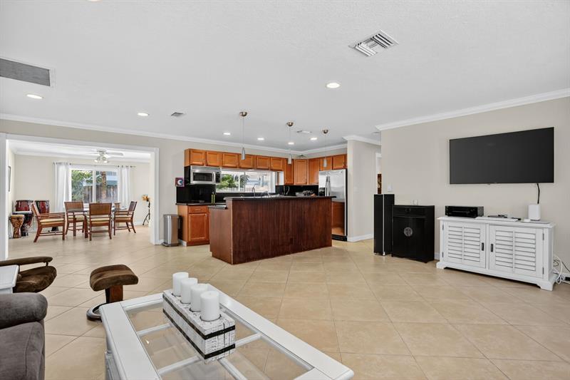 Deerfield Beach, Florida, 33441, United States, 4 Bedrooms Bedrooms, ,2 BathroomsBathrooms,Residential,For Sale,1907775