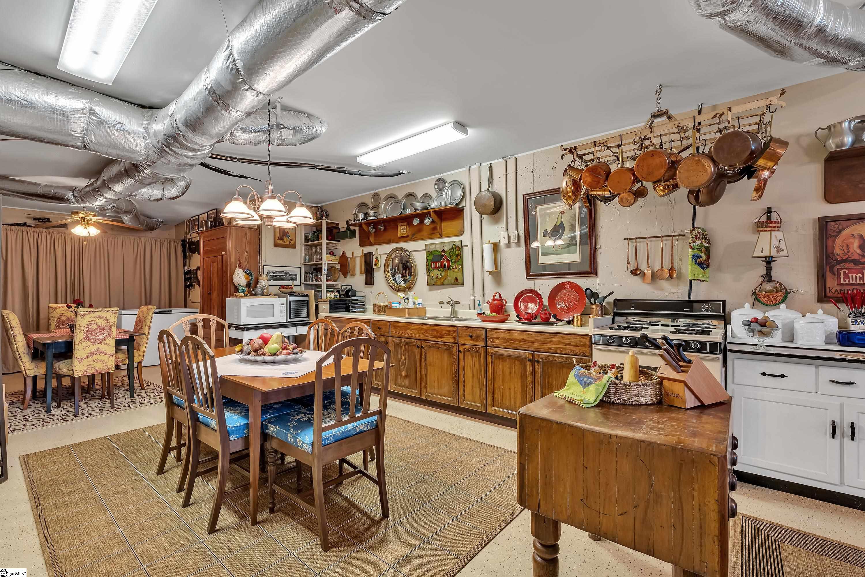 Pauline, South Carolina, 29374, United States, 4 Bedrooms Bedrooms, ,4 BathroomsBathrooms,Residential,For Sale,1846655