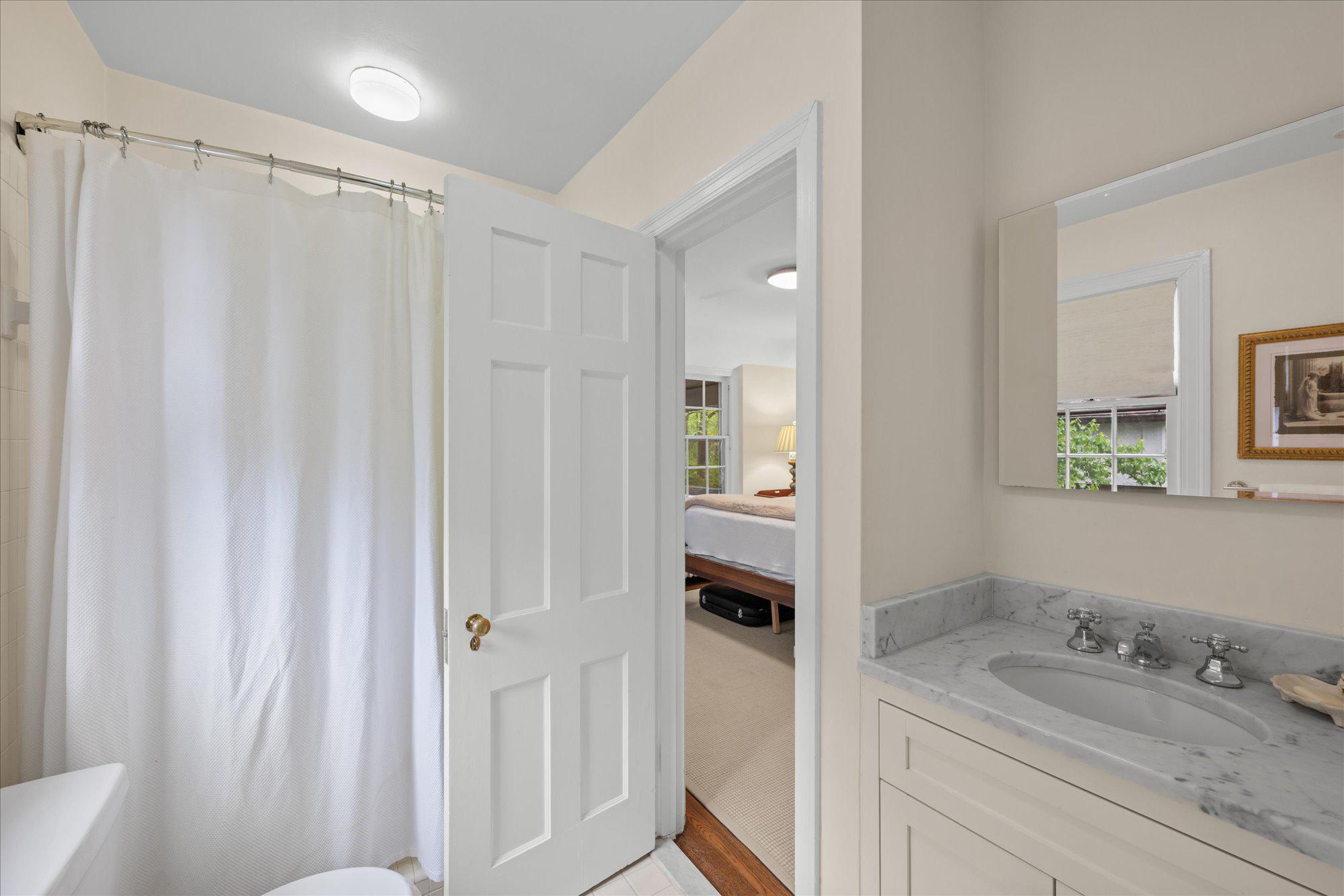  4923 Hillbrook Lane NW, Washington, DC, 20016 - 物件實景