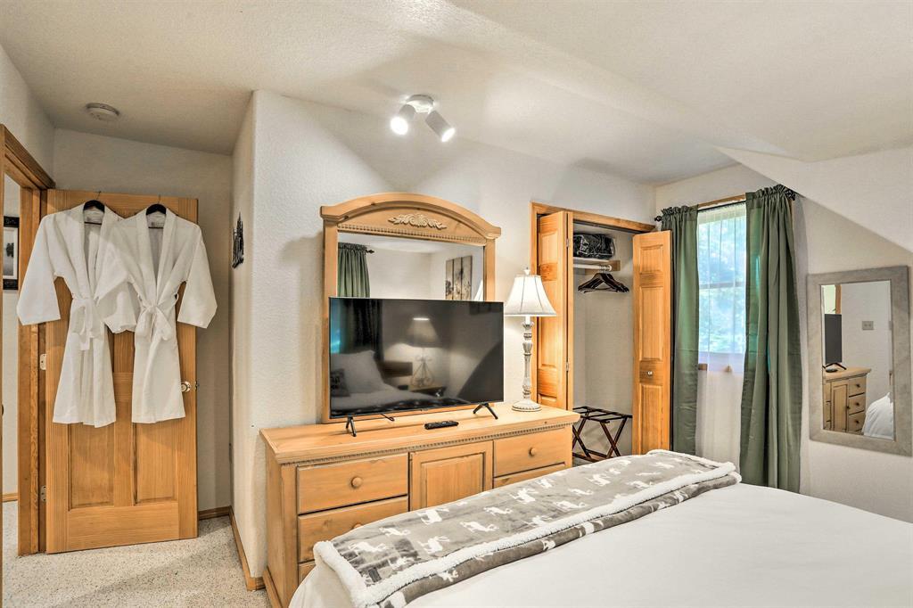 Bayfield, Colorado, 81122, United States, 3 Bedrooms Bedrooms, ,2 BathroomsBathrooms,Residential,For Sale,1865948