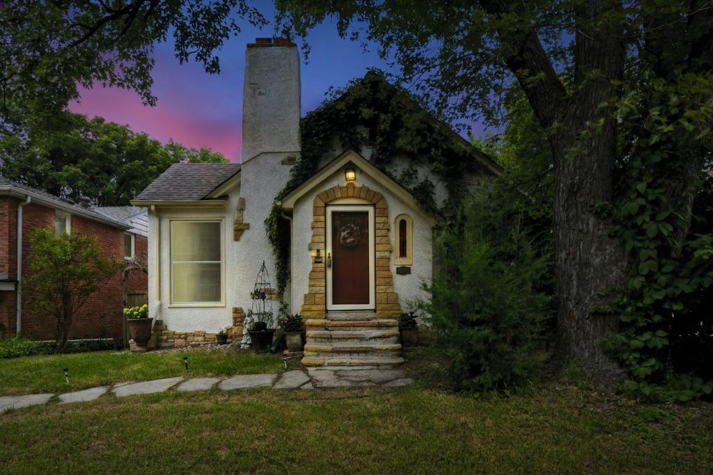Minneapolis, Minnesota, 55405, United States, 4 Bedrooms Bedrooms, ,1 BathroomBathrooms,Residential,For Sale,1905898