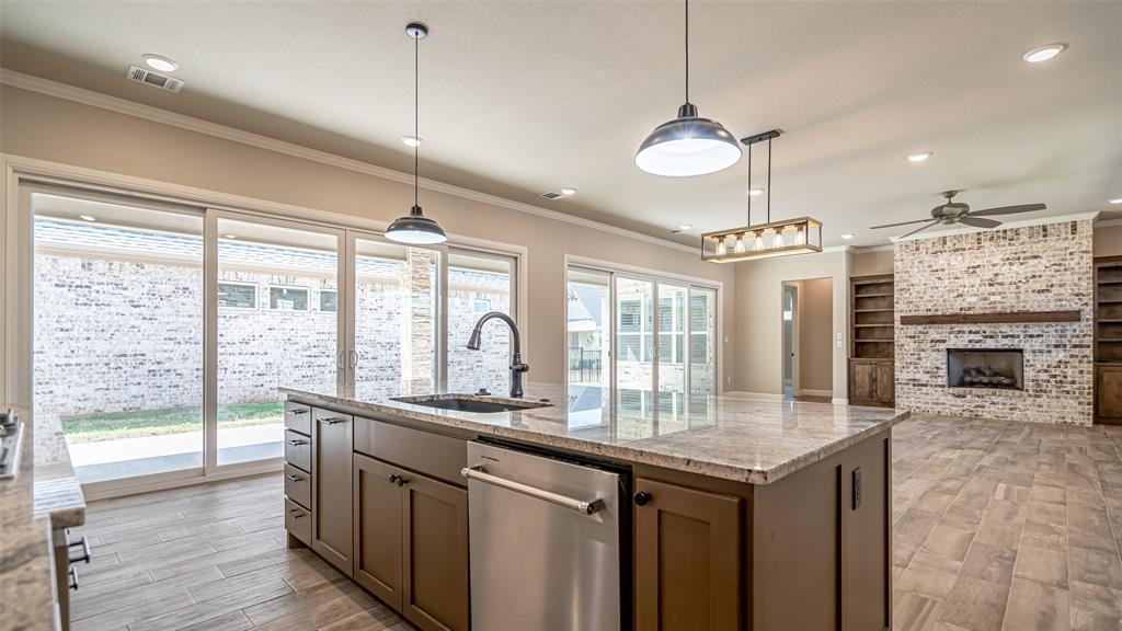 Granbury, Texas, 76048, United States, 3 Bedrooms Bedrooms, ,3 BathroomsBathrooms,Residential,For Sale,1996630