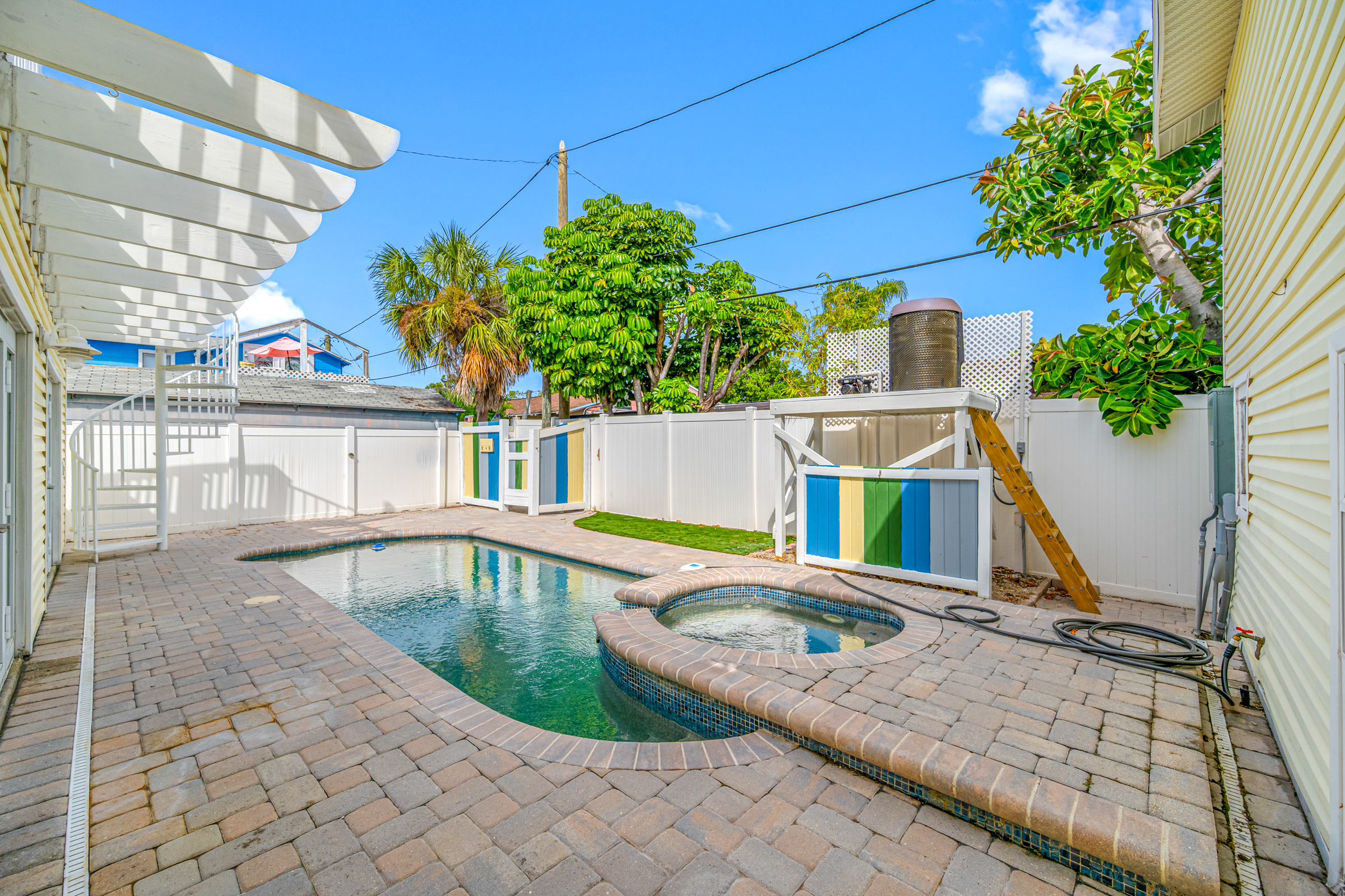 Treasure Island, Florida, 33706, United States, 3 Bedrooms Bedrooms, ,2 BathroomsBathrooms,Residential,For Sale,1983263