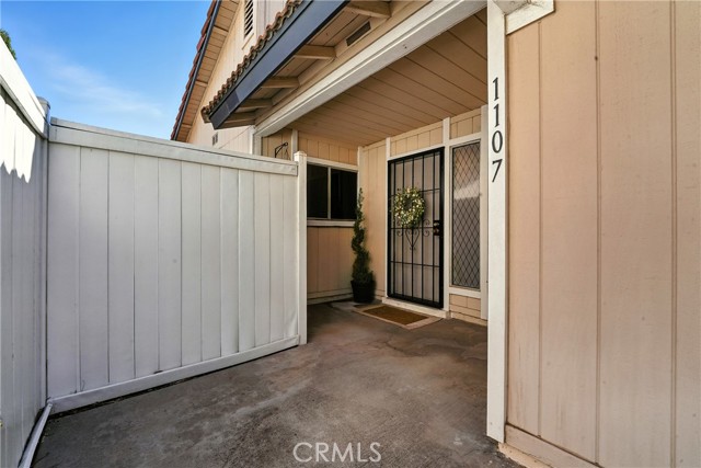 Corona, California, 92882, United States, 2 Bedrooms Bedrooms, ,2 BathroomsBathrooms,Residential,For Sale,1935171