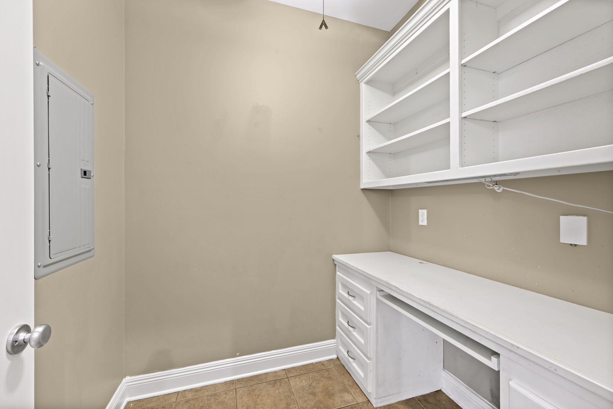 Baton Rouge, Louisiana, 70810, United States, 3 Bedrooms Bedrooms, ,3 BathroomsBathrooms,Residential,For Sale,1989243