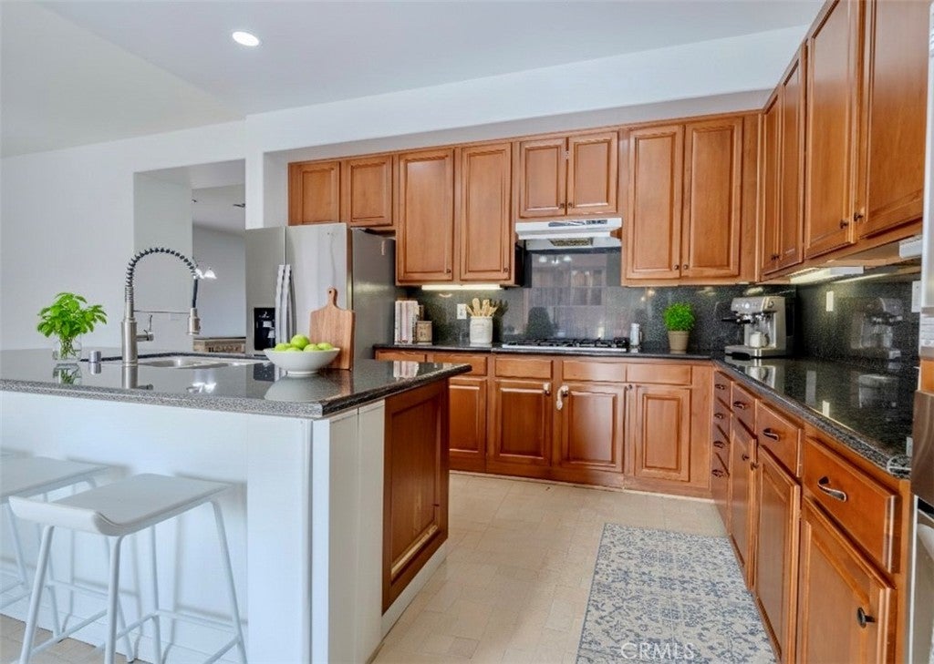 Victorville, California, 92394, United States, 5 Bedrooms Bedrooms, ,3 BathroomsBathrooms,Residential,For Sale,2005536