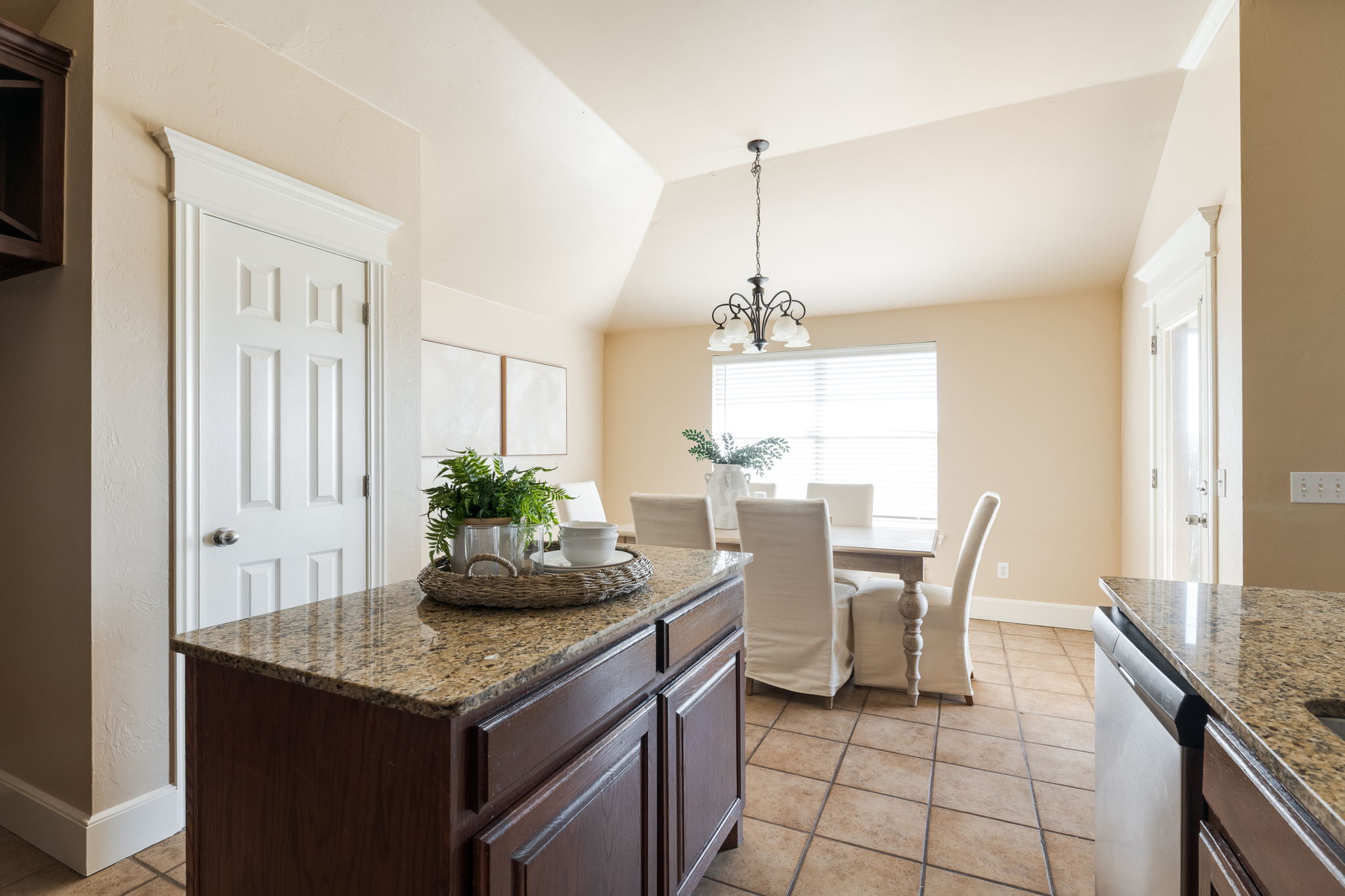  16428 Village Common Drive, Edmond, OK 73013 - 物件實景
