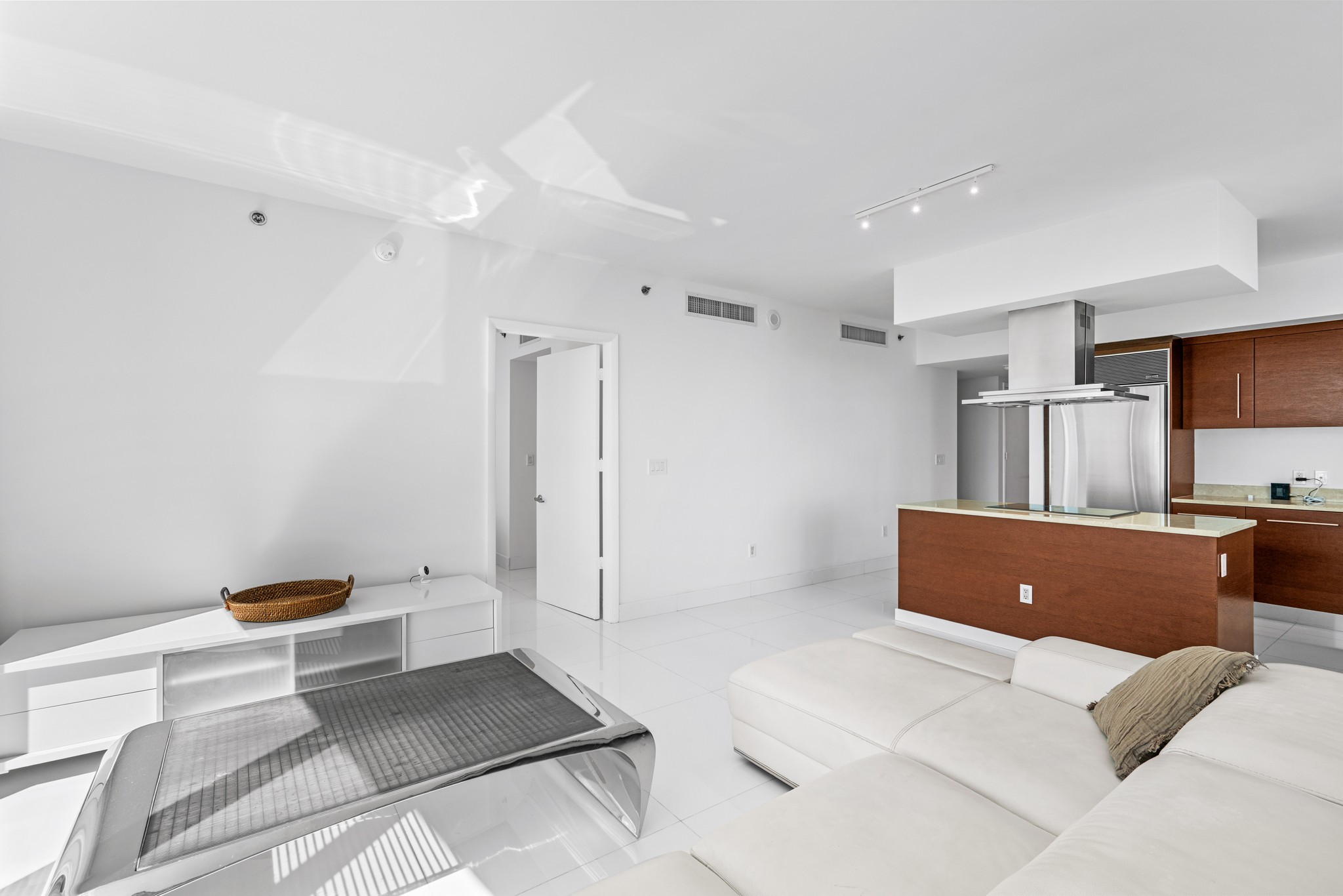  485 Brickell Ave, Miami, FL, 33131 - 物件實景