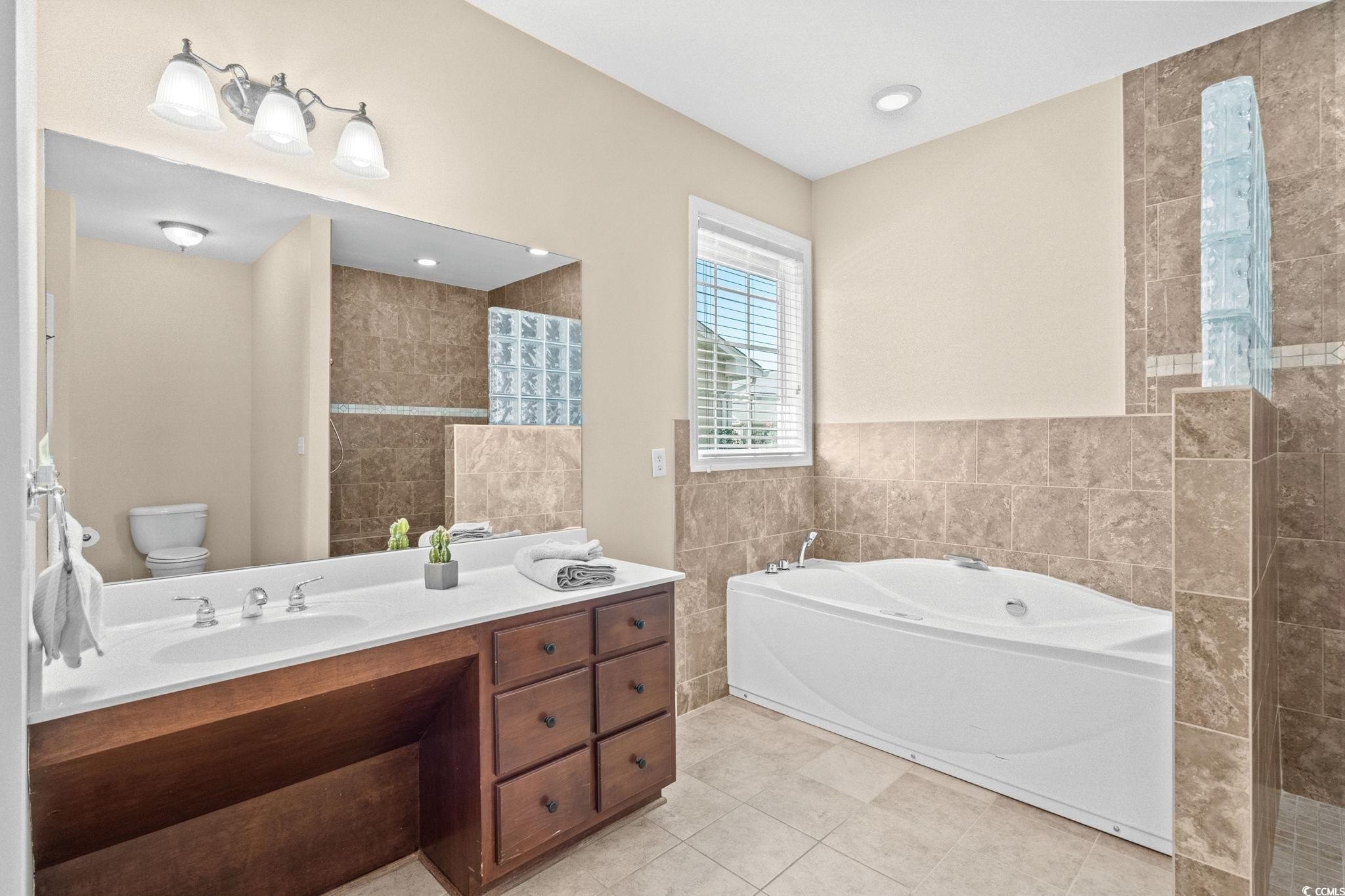 Myrtle Beach, South Carolina, 29577, United States, 3 Bedrooms Bedrooms, ,3 BathroomsBathrooms,Residential,For Sale,1979702