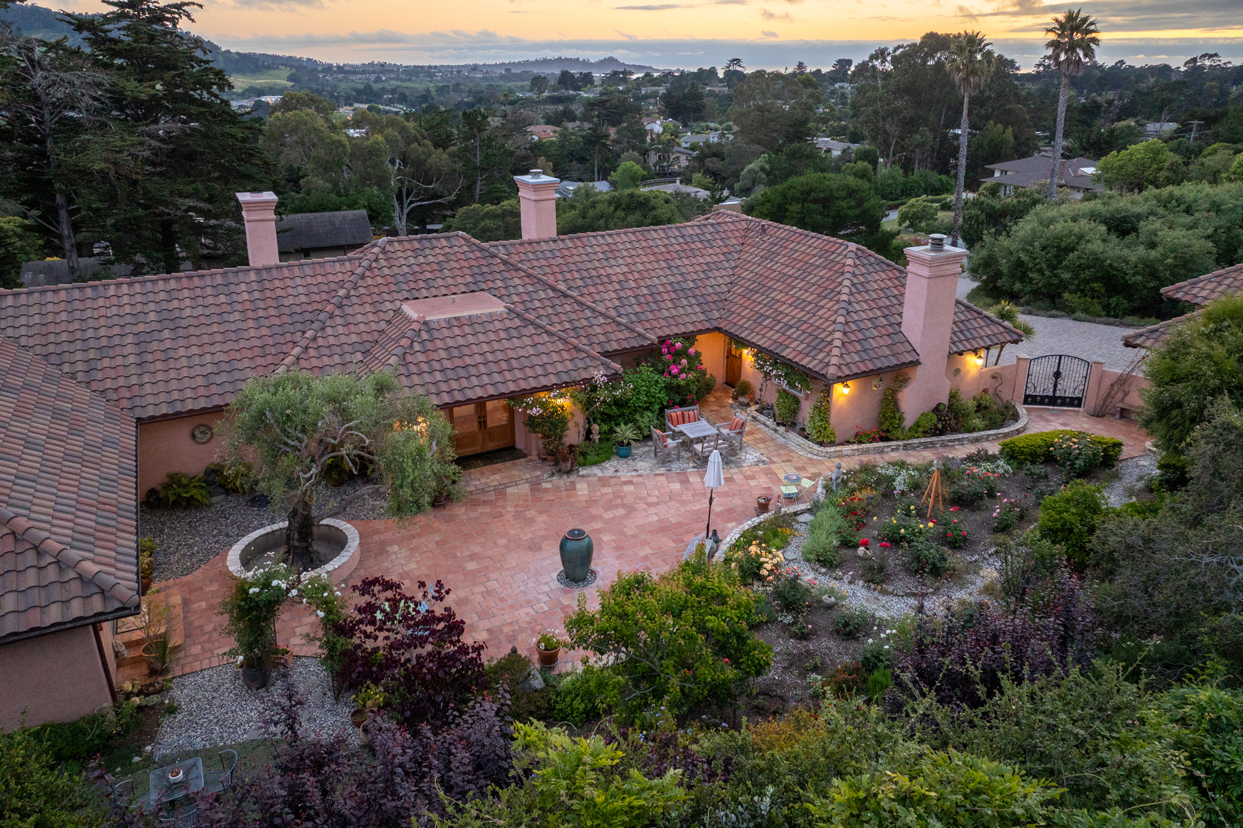  25987 Rio Vista Drive, Carmel - 物件實景