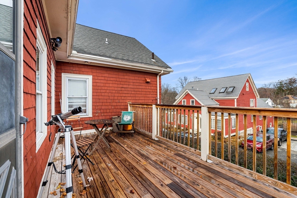 Marlborough, Massachusetts, 01752, United States, 4 Bedrooms Bedrooms, ,2 BathroomsBathrooms,Residential,For Sale,2001797