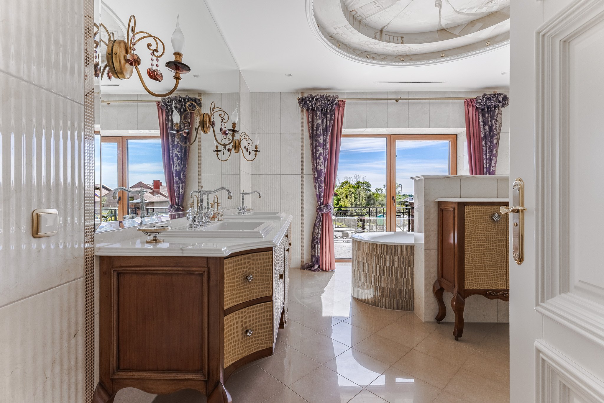  Exclusive private residence surrounded by golf courses - 物件實景