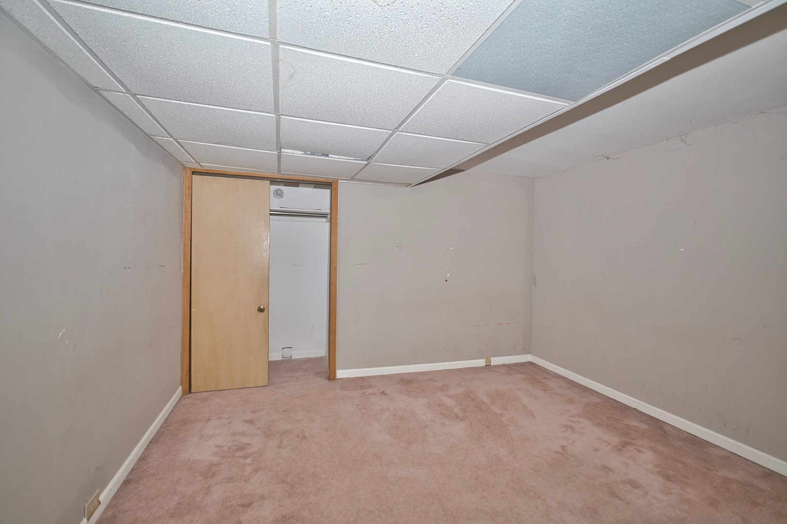 Lincolnwood, Illinois, 60712, United States, 8 Bedrooms Bedrooms, ,Residential,For Sale,1984264