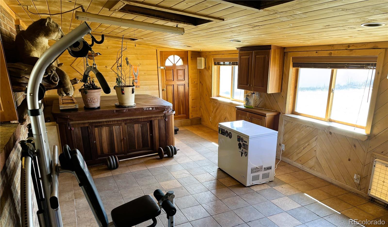 Salida, Colorado, 81201, United States, 4 Bedrooms Bedrooms, ,1 BathroomBathrooms,Residential,For Sale,2043206