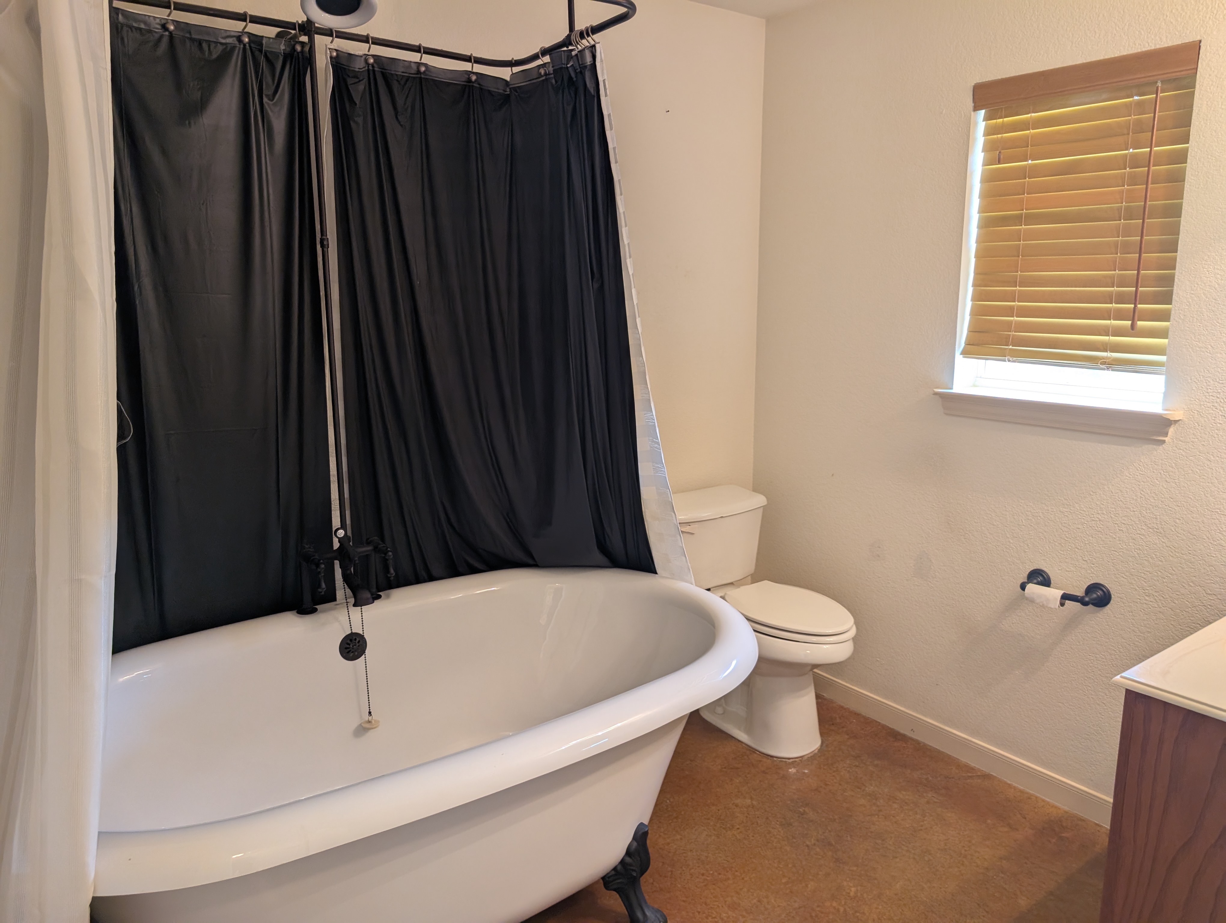 Gun Barrel City, Texas, 75156, United States, 3 Bedrooms Bedrooms, ,2 BathroomsBathrooms,Residential,For Sale,1847516