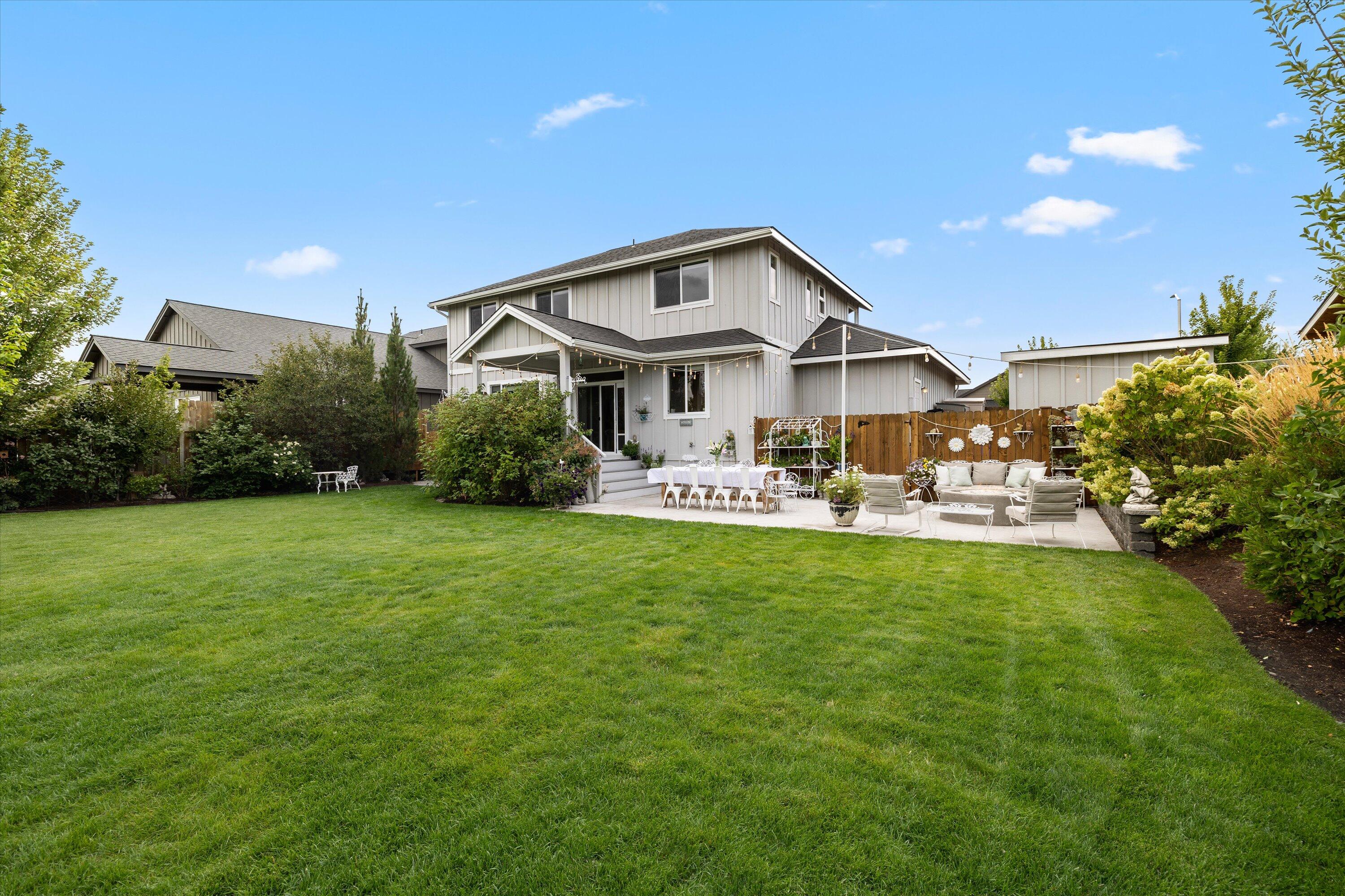 Redmond, Oregon, 97756, United States, 4 Bedrooms Bedrooms, ,3 BathroomsBathrooms,Residential,For Sale,1982797