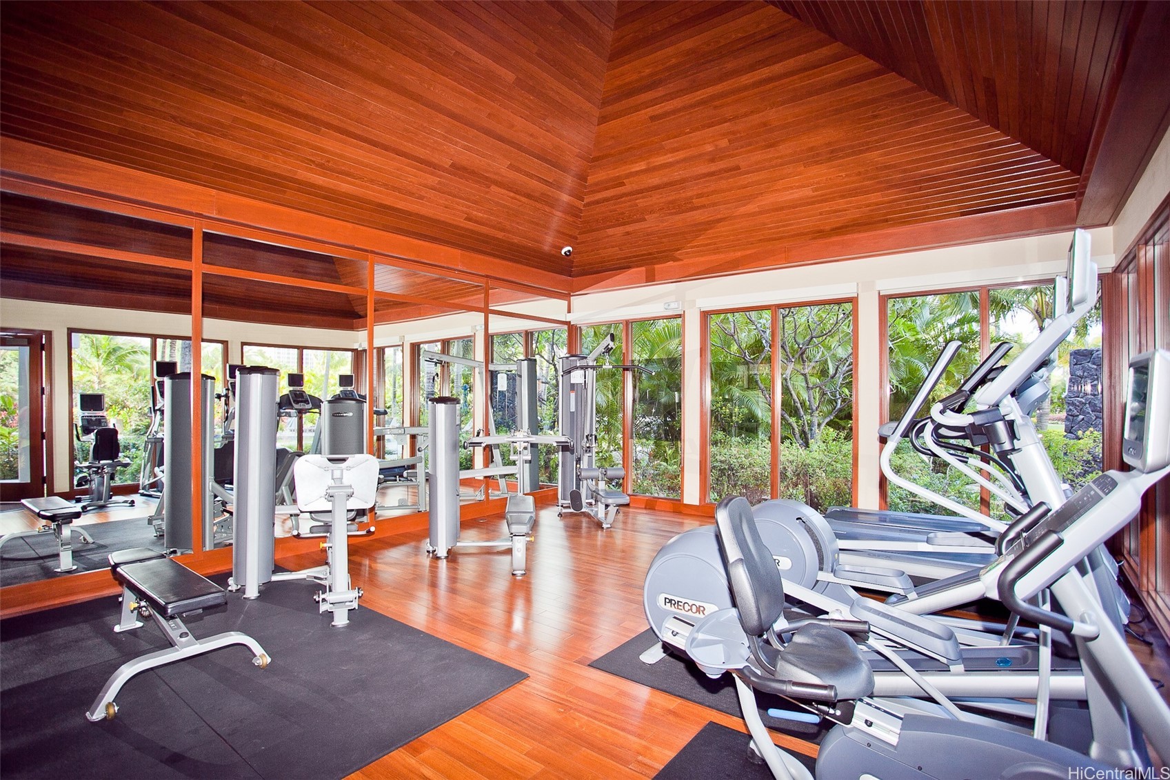 Honolulu, Hawaii, 96815, United States, 2 Bedrooms Bedrooms, ,2 BathroomsBathrooms,Residential,For Sale,1794682