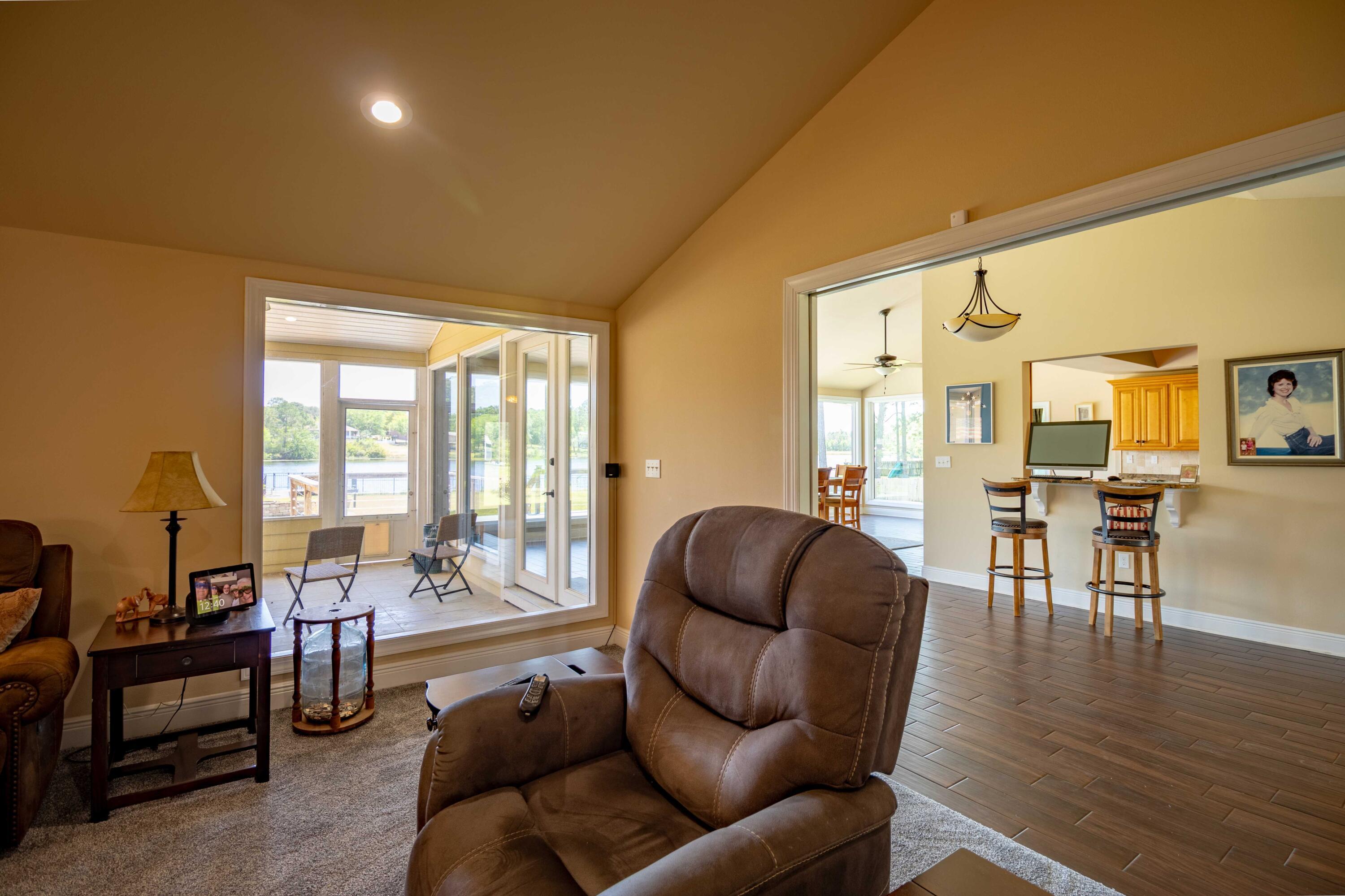 Crestview, Florida, 32539, United States, 3 Bedrooms Bedrooms, ,2 BathroomsBathrooms,Residential,For Sale,1879001