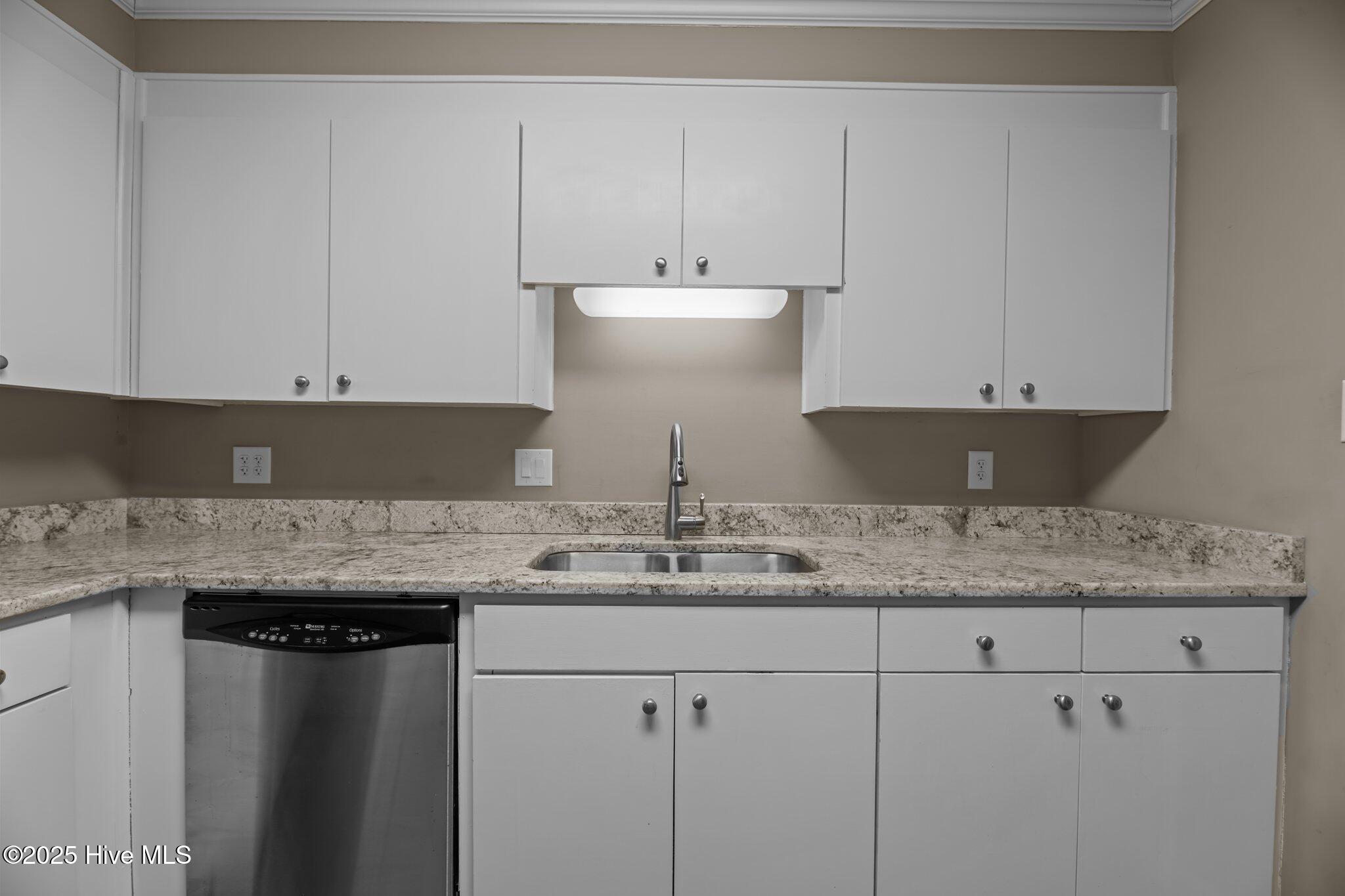 New Bern, North Carolina, 28562, United States, 2 Bedrooms Bedrooms, ,3 BathroomsBathrooms,Residential,For Sale,1695183