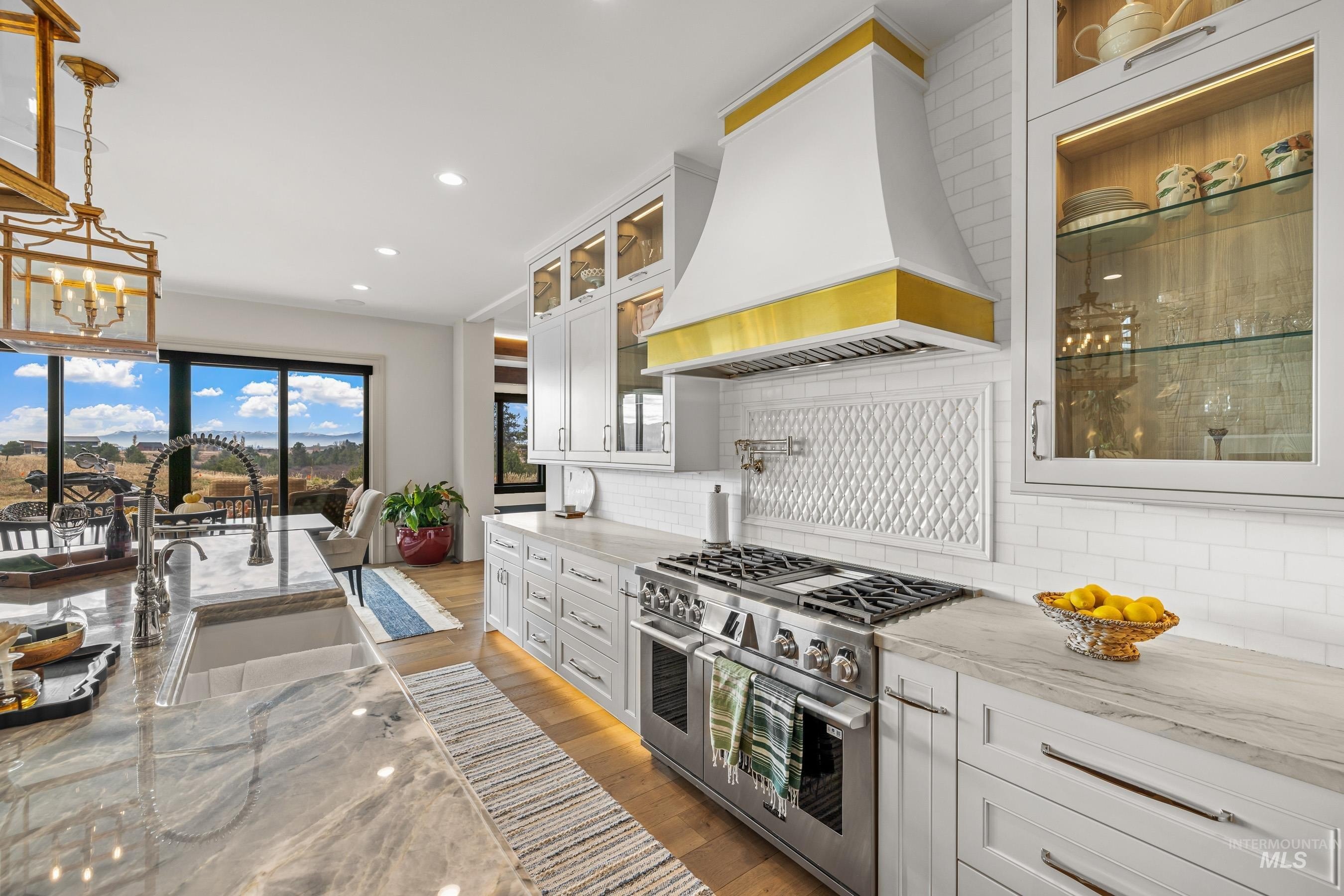 McCall, Idaho, 83638, United States, 5 Bedrooms Bedrooms, ,4 BathroomsBathrooms,Residential,For Sale,1989915