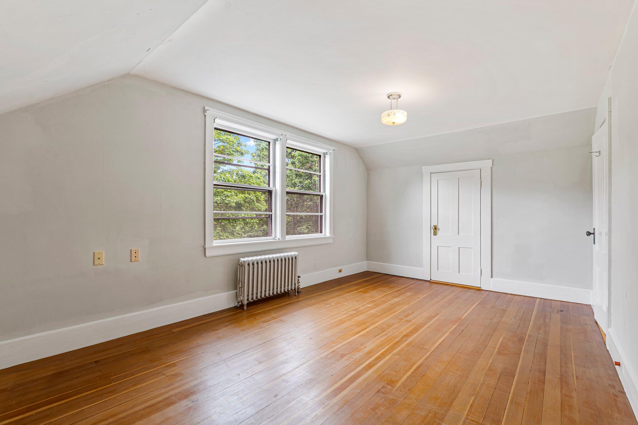 Limerick, Maine, 04048, United States, 4 Bedrooms Bedrooms, ,2 BathroomsBathrooms,Residential,For Sale,1916367