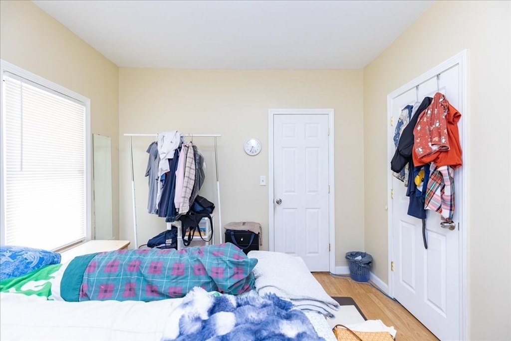 Lowell, Massachusetts, 01854, United States, 3 Bedrooms Bedrooms, ,2 BathroomsBathrooms,Residential,For Sale,1918371