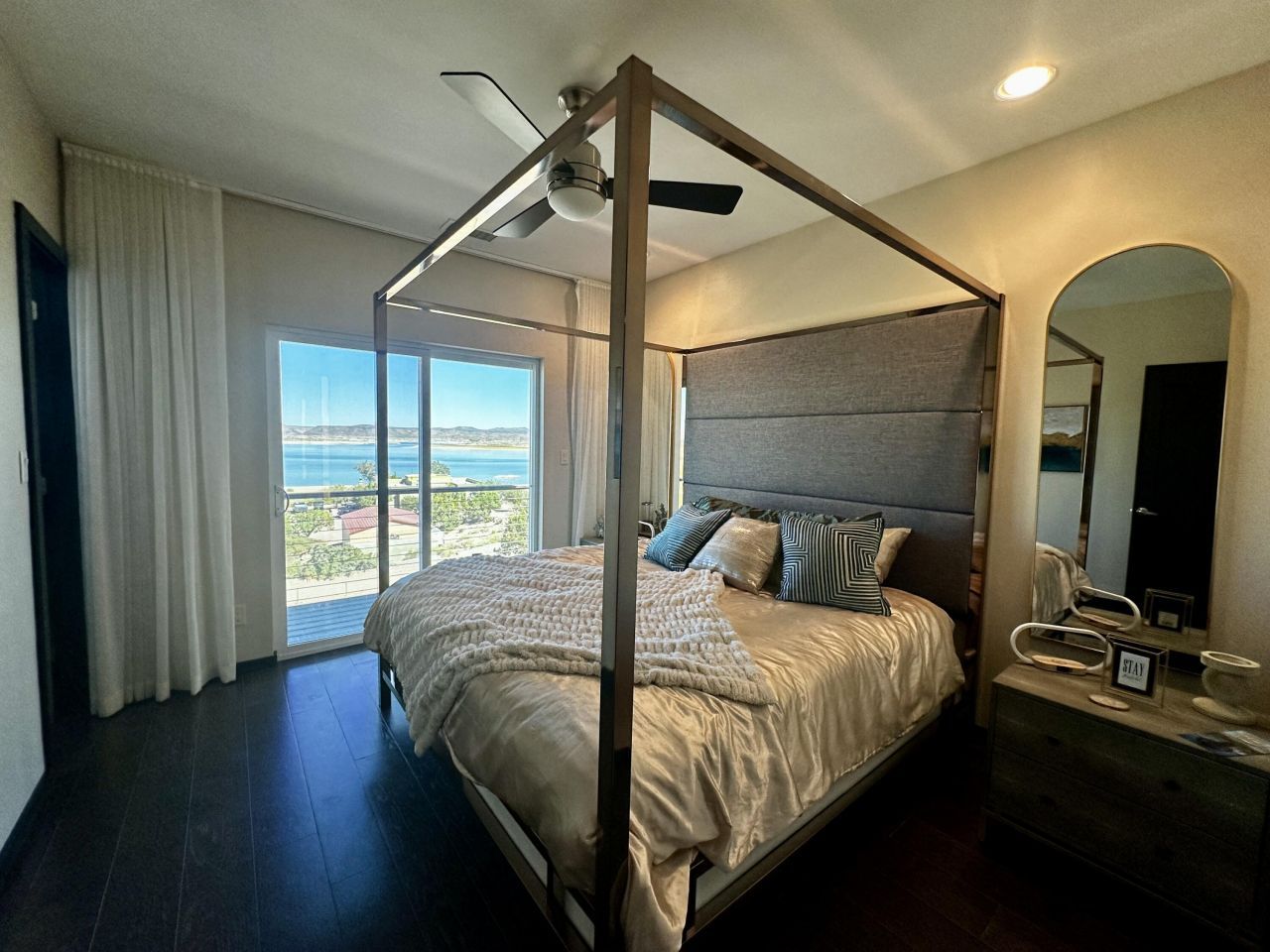 Elephant Butte, New Mexico, 87935, United States, 4 Bedrooms Bedrooms, ,4 BathroomsBathrooms,Residential,For Sale,1949641