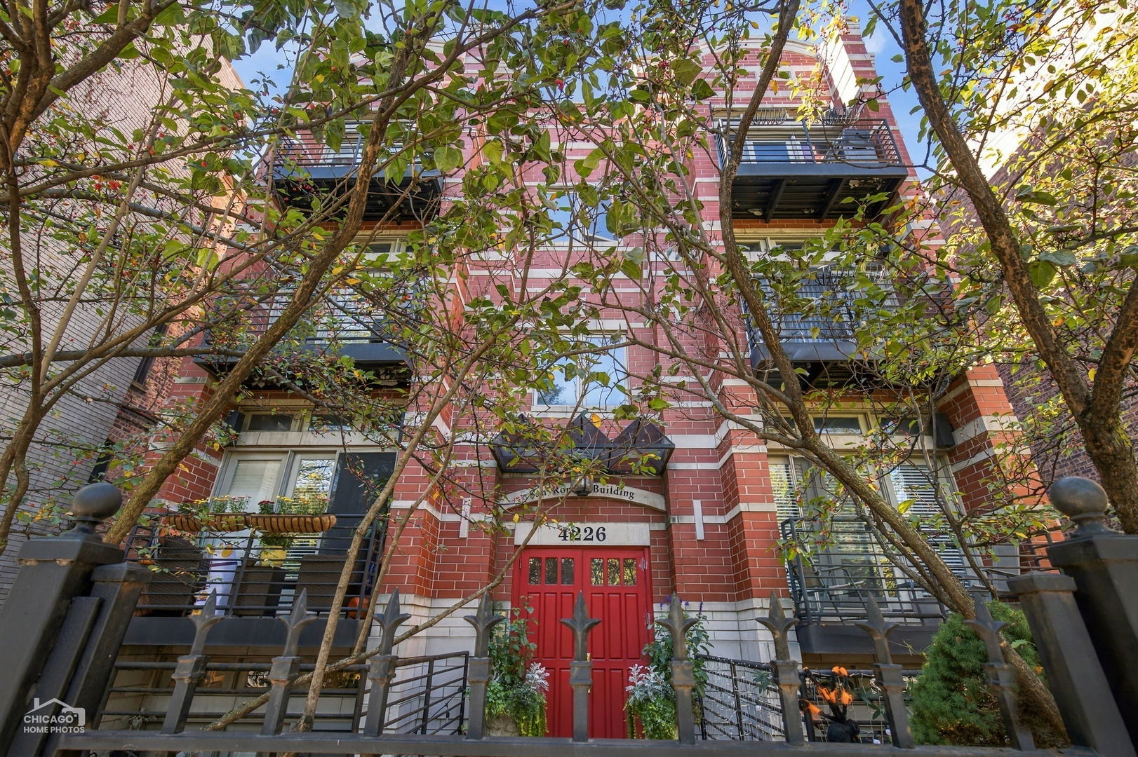 Ashland Ave, Chicago, IL 60613