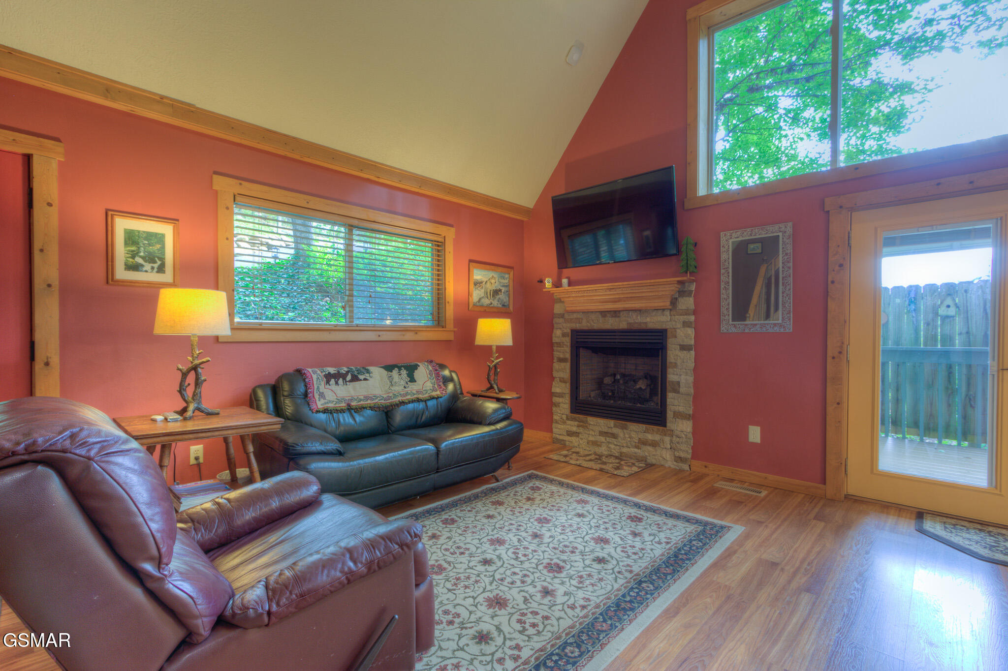 Gatlinburg, Tennessee, 37738, United States, 3 Bedrooms Bedrooms, ,4 BathroomsBathrooms,Residential,For Sale,1979752