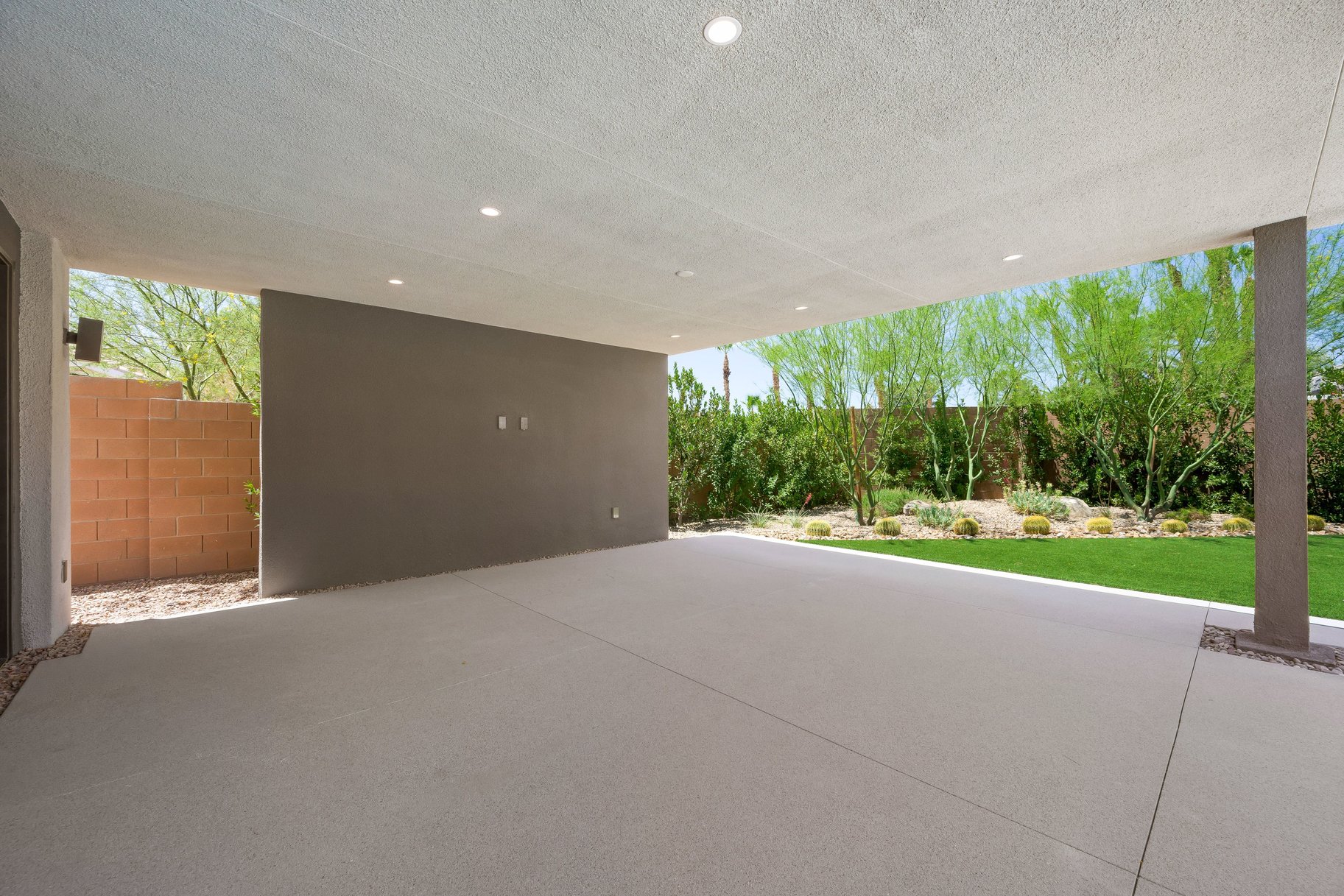  Private Contemporary Masterpiece in Las Vegas