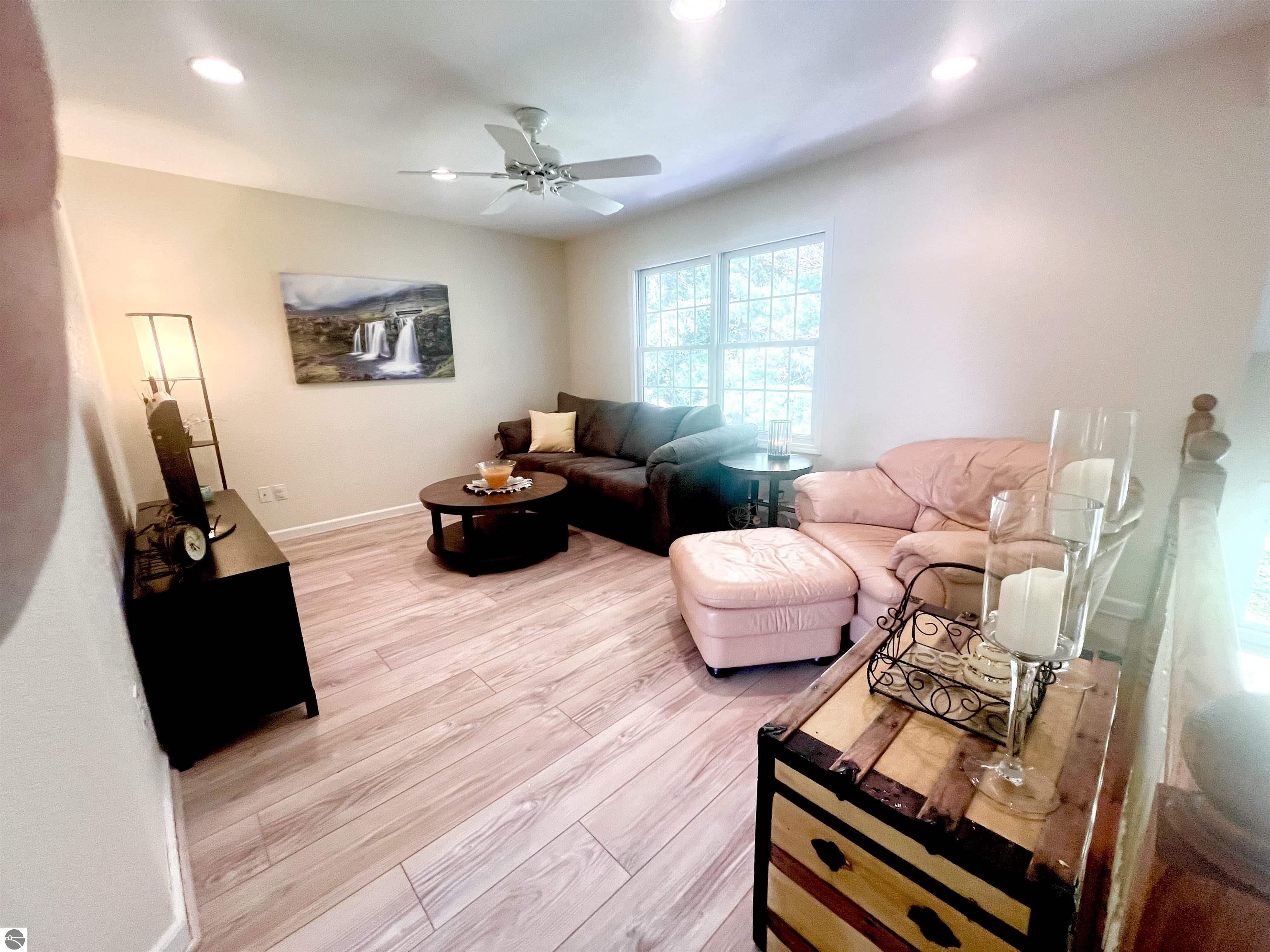 Traverse City, Michigan, 49686, United States, 4 Bedrooms Bedrooms, ,3 BathroomsBathrooms,Residential,For Sale,1883605