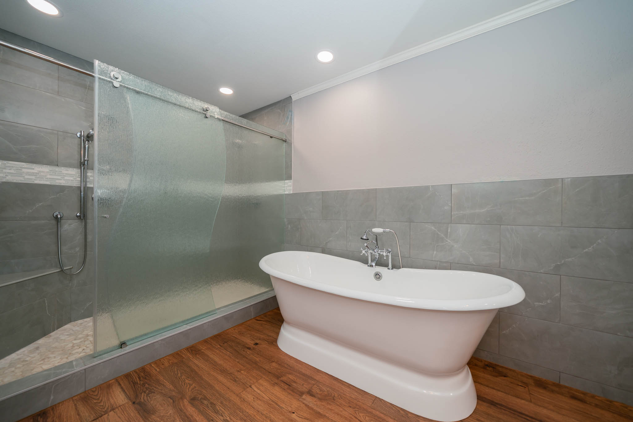 Jacksonville, Texas, 75766, United States, 4 Bedrooms Bedrooms, ,3 BathroomsBathrooms,Residential,For Sale,1975074