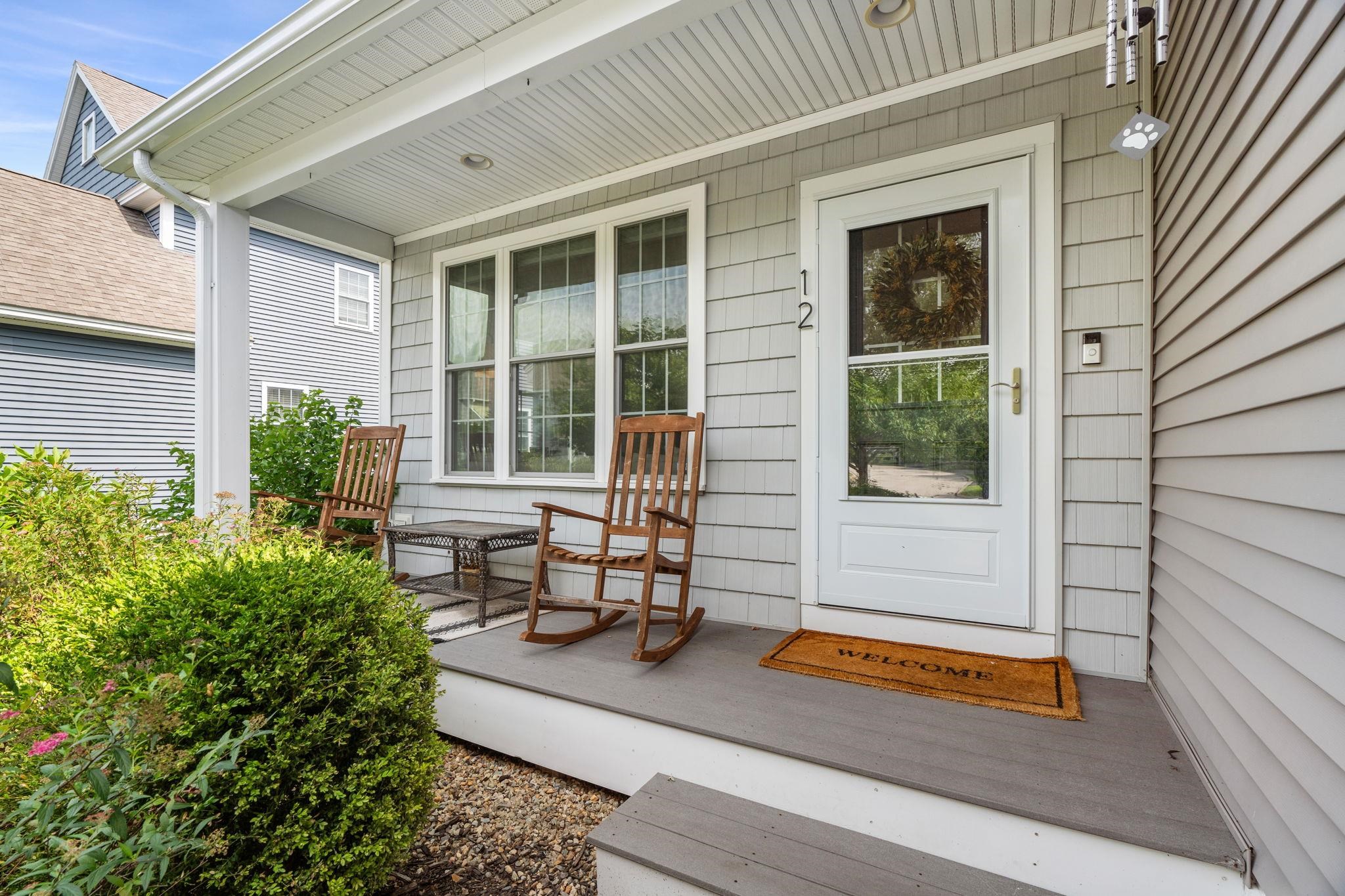 Dover, New Hampshire, 03820, United States, 4 Bedrooms Bedrooms, ,3 BathroomsBathrooms,Residential,For Sale,1941678