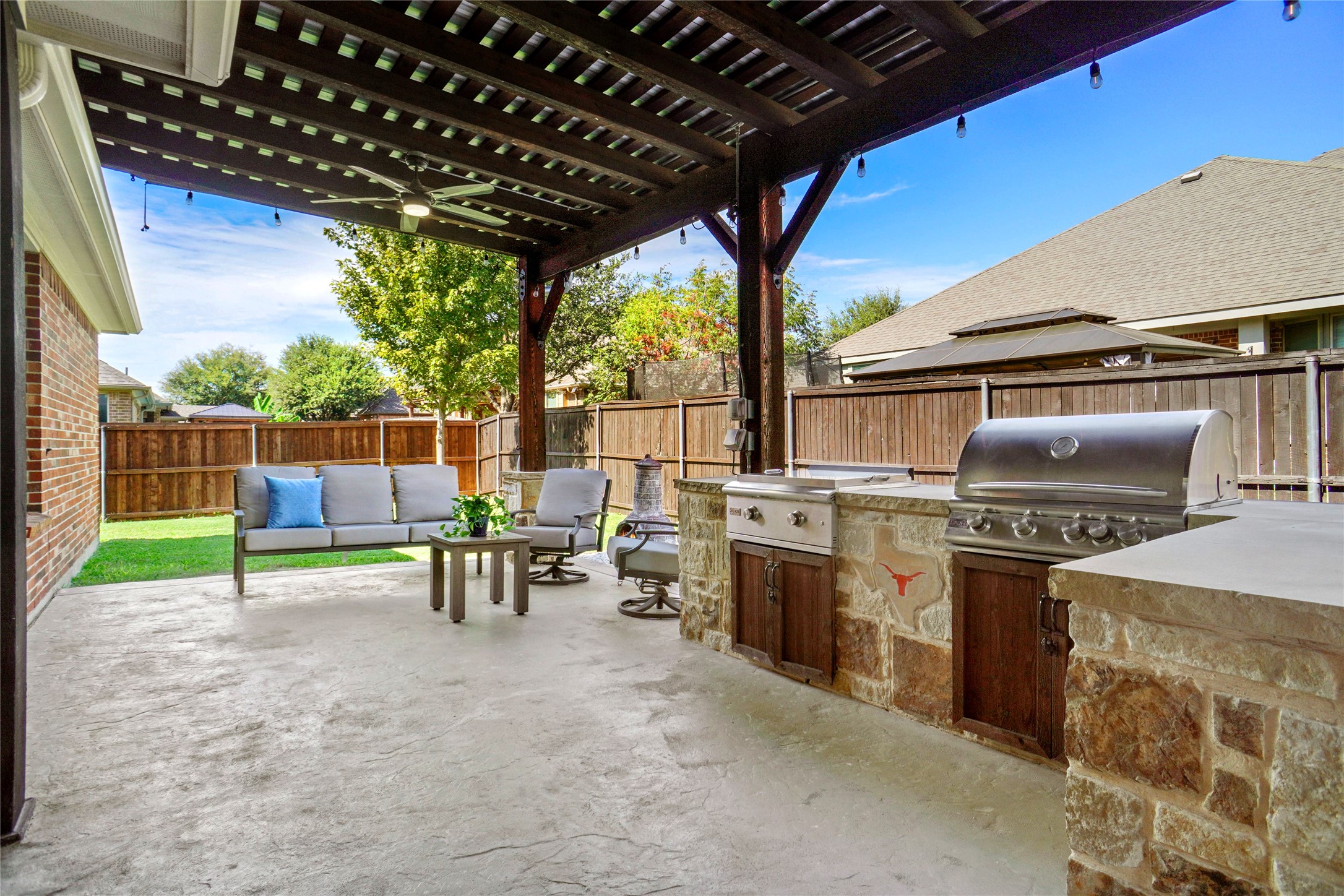 North Richland Hills, Texas, 76182, United States, 4 Bedrooms Bedrooms, ,3 BathroomsBathrooms,Residential,For Sale,1970443