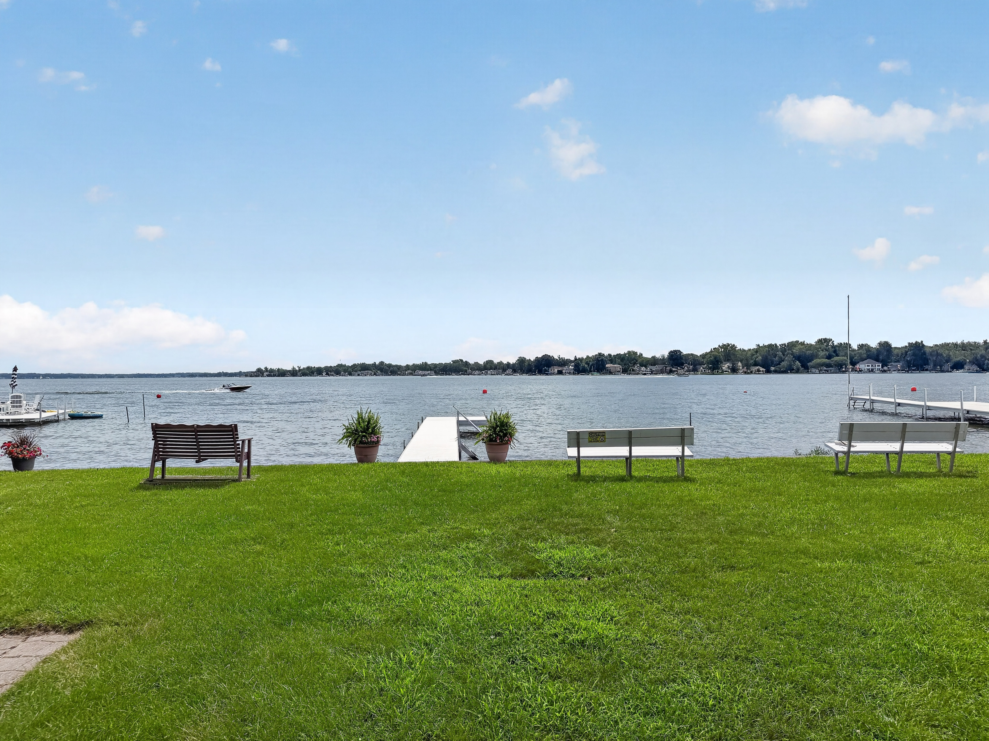  Brand New Construction on the Shores of Lake Wawasee - 物件實景