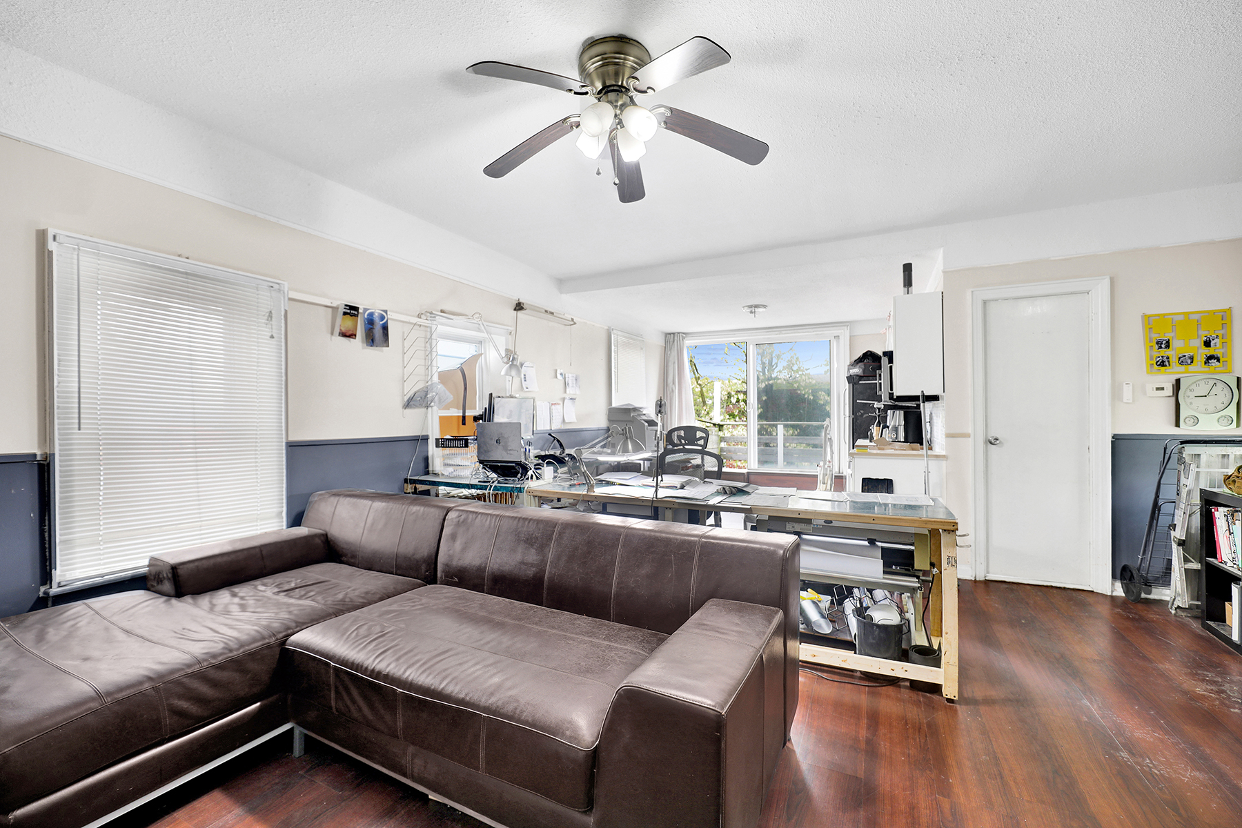 Brooklyn, New York, 11235, United States, 6 Bedrooms Bedrooms, ,3 BathroomsBathrooms,Residential,For Sale,1830542