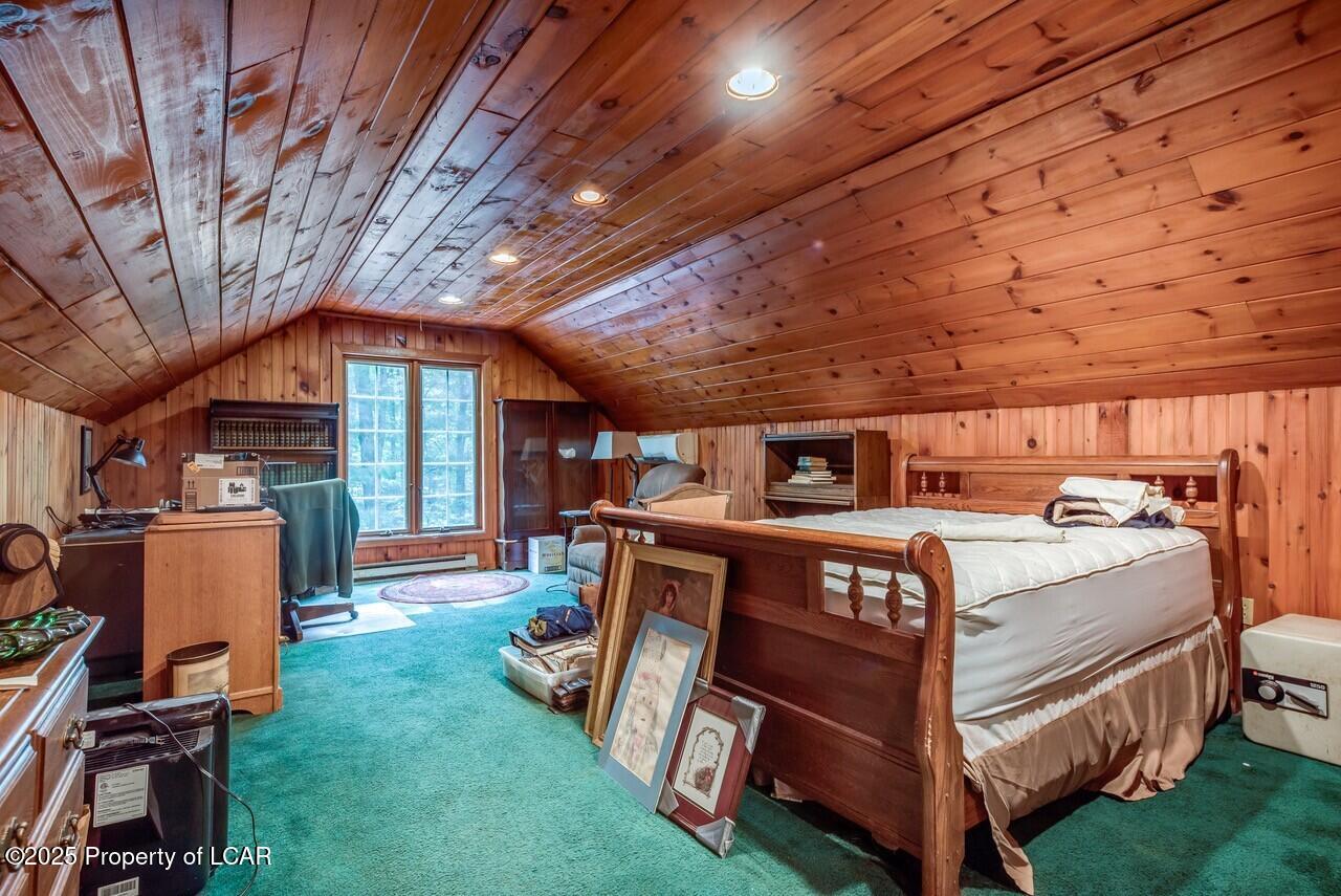 Dallas, Pennsylvania, 18612, United States, 5 Bedrooms Bedrooms, ,3 BathroomsBathrooms,Residential,For Sale,2006135