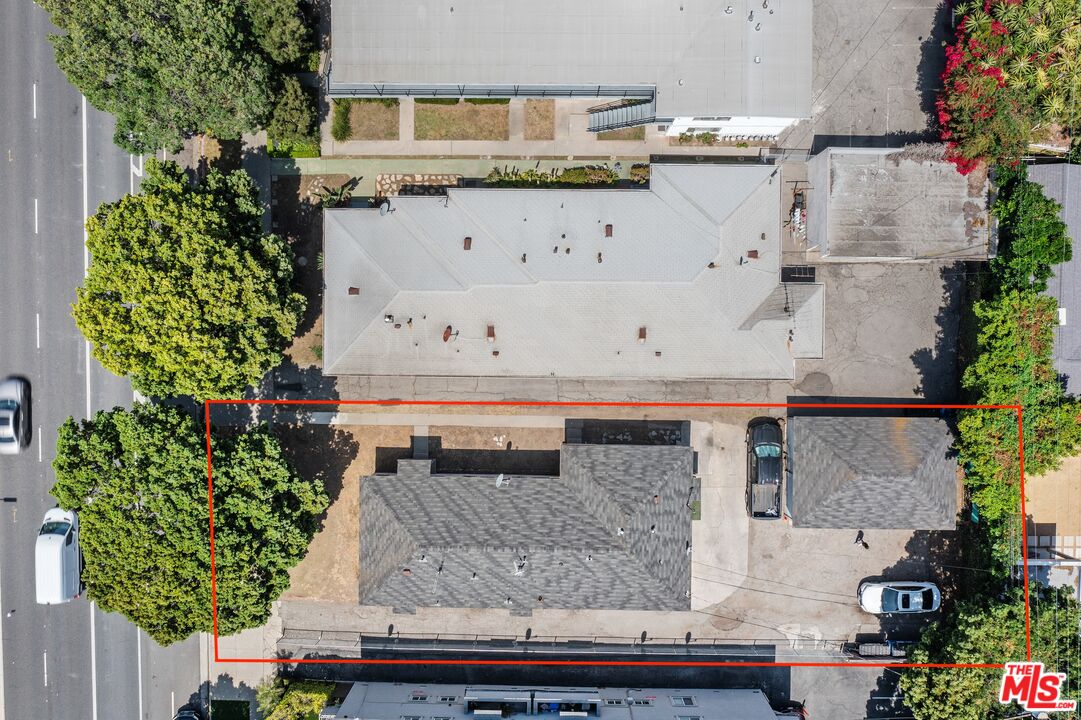 Los Angeles, California, 90066, United States, 3 Bedrooms Bedrooms, ,Residential,For Sale,1939320
