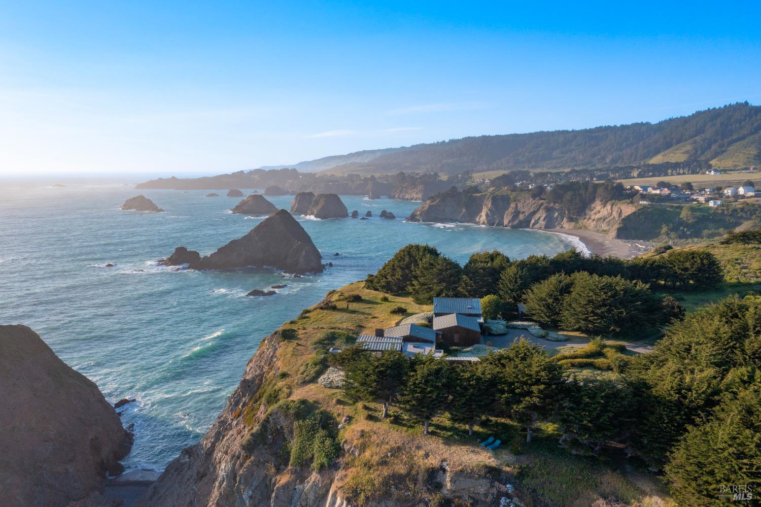 Elk, California, 95432, United States, 4 Bedrooms Bedrooms, ,4 BathroomsBathrooms,Residential,For Sale,1993215