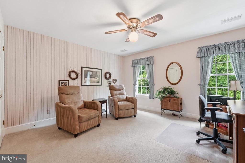 Warrenton, Virginia, 20187, United States, 4 Bedrooms Bedrooms, ,3 BathroomsBathrooms,Residential,For Sale,2048505