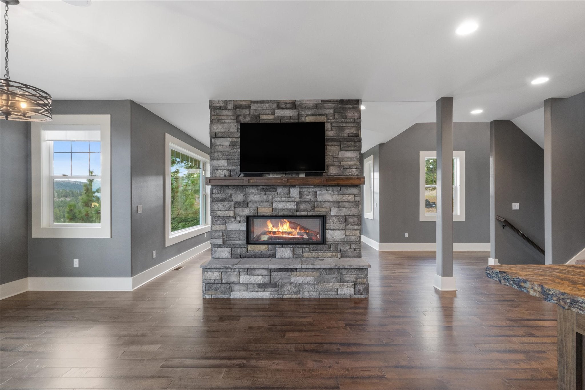 Clancy, Montana, 59634, United States, 4 Bedrooms Bedrooms, ,5 BathroomsBathrooms,Residential,For Sale,1991363