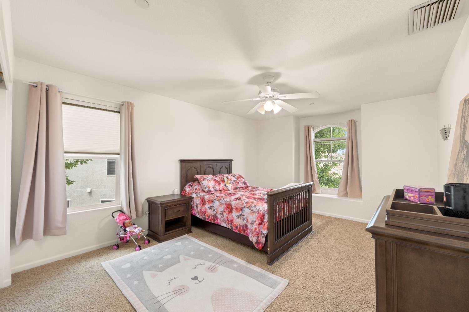 Lincoln, California, 95648, United States, 5 Bedrooms Bedrooms, ,4 BathroomsBathrooms,Residential,For Sale,2035339