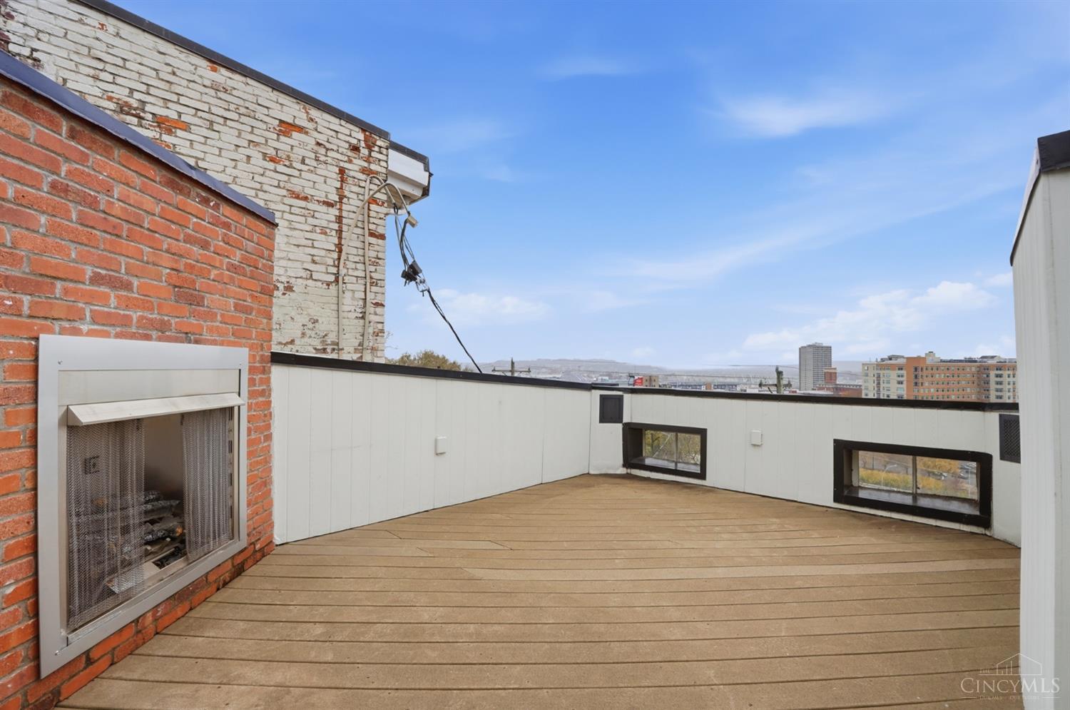 Cincinnati, Ohio, 45202, United States, 3 Bedrooms Bedrooms, ,2 BathroomsBathrooms,Residential,For Sale,2002925