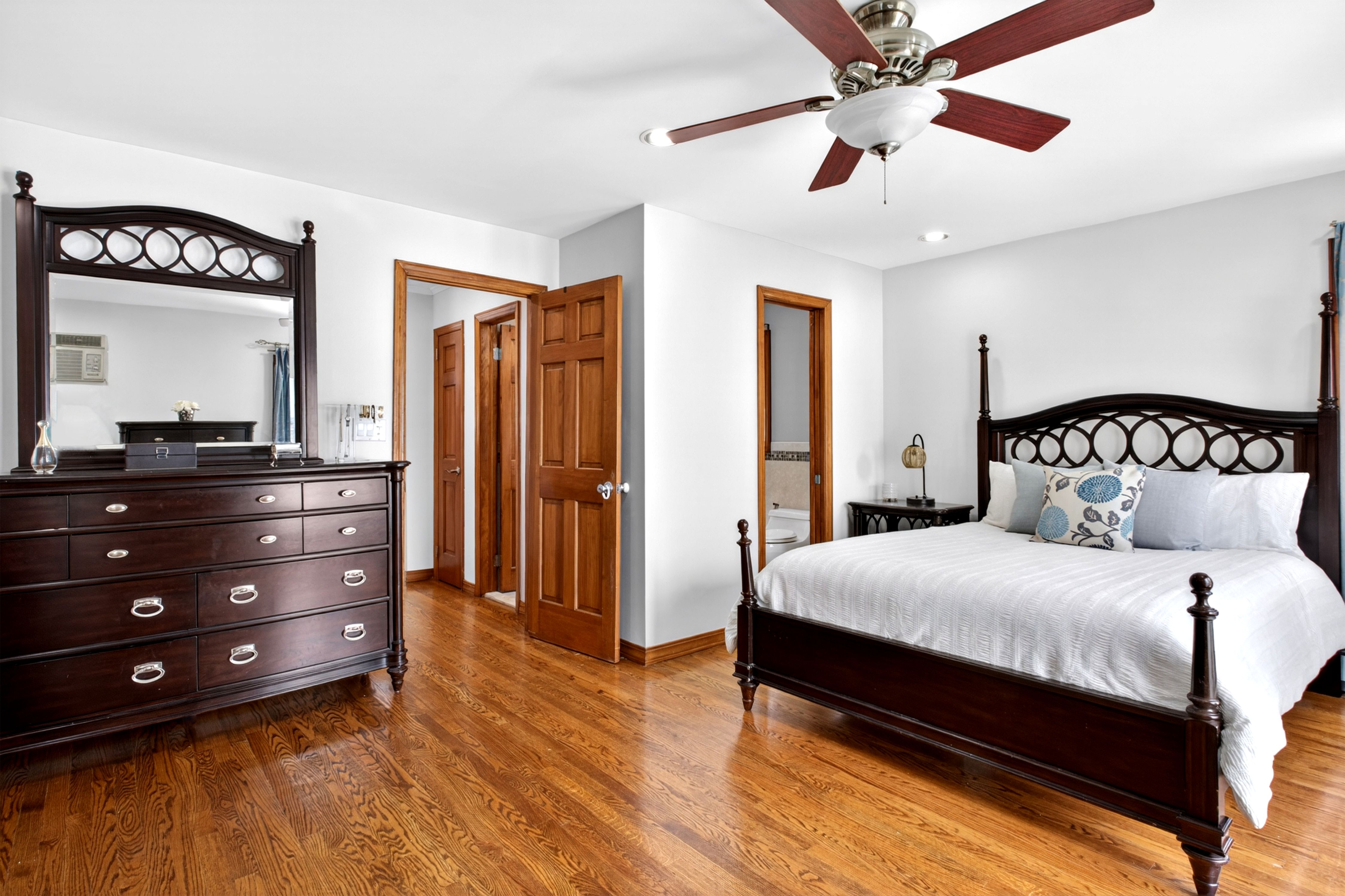  1507 Lowell Avenue, New Hyde Park, NY, 11040 - 物件實景
